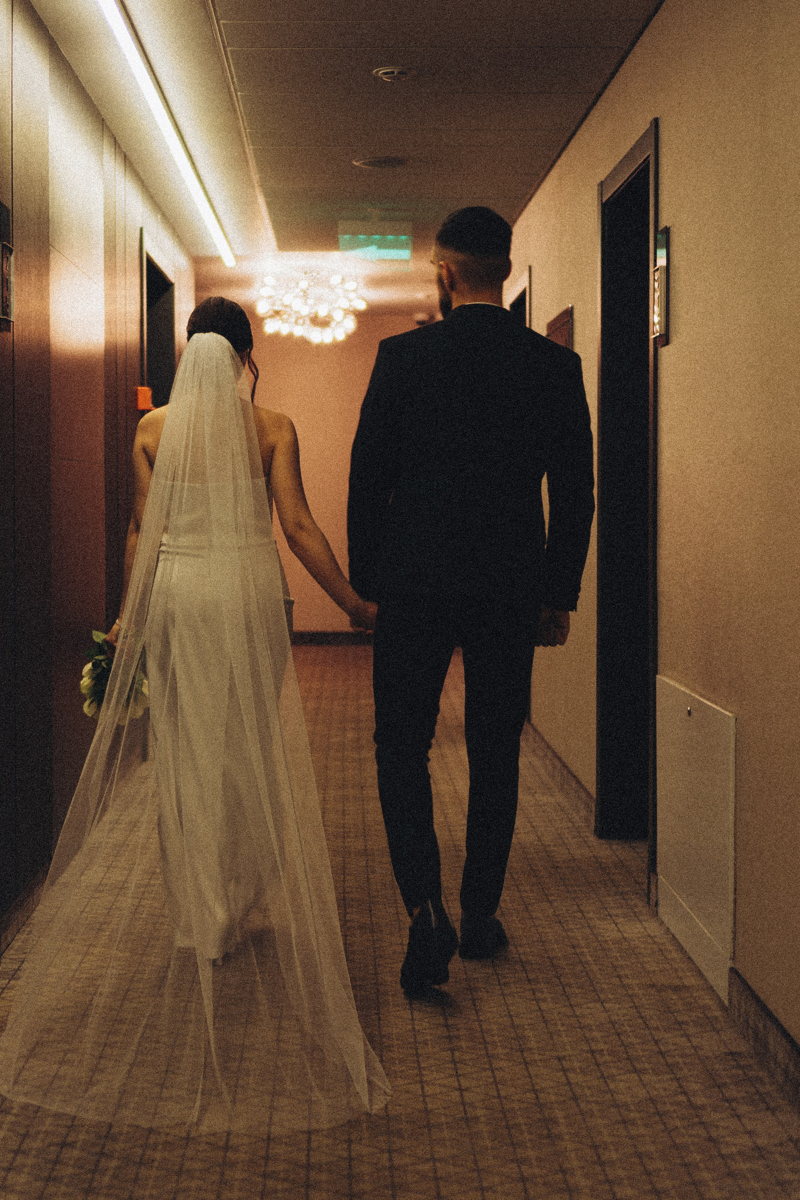 СВАДЕБНАЯ СЬЕМКА СБОРОВ ЖЕНИХА И НЕВЕСТЫ В ОТЕЛЕ И ТАКЖЕ ФОТОСЕССИИЯ В ОТЕЛЕЕ МЕГАПОЛИС БРЯНСК. Профессиональный фотограф, Санкт-Петербург — Виктория Богомолова