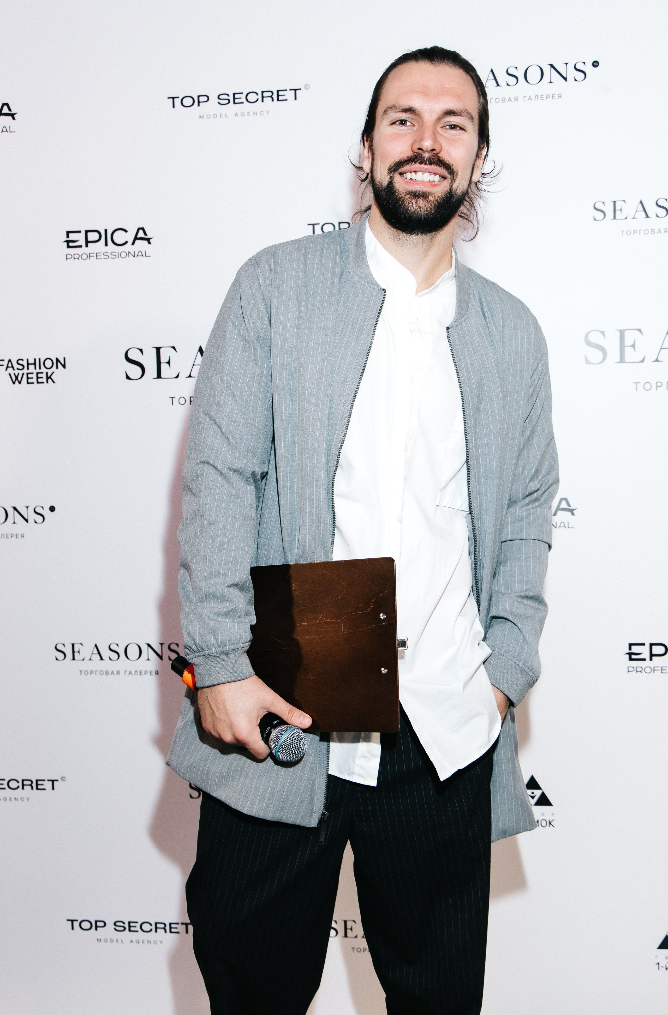 Неделя моды в галерее модные сезоны. Репортажный фотограф Катерина Гилс Москва