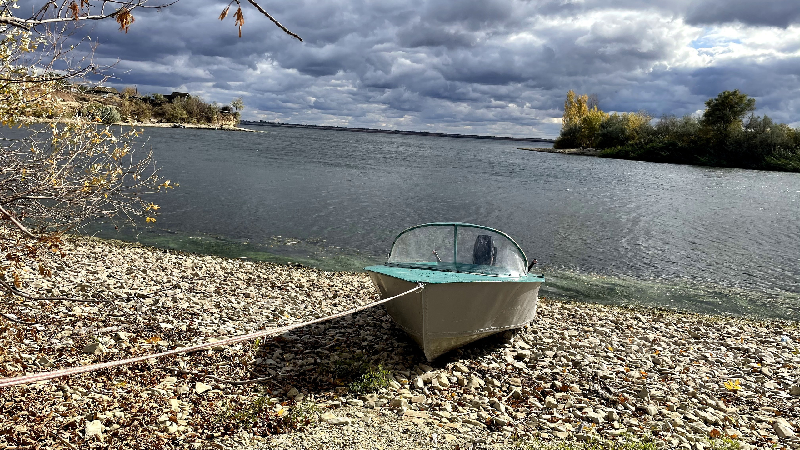 91 001 Лодка Моторная. ВИЗУАЛЬНЫЕ И ЗВУКОВЫЕ РЕШЕНИЯ ДЛЯ БИЗНЕСА И СЪЁМОК ТЕЛЕТЕЛА