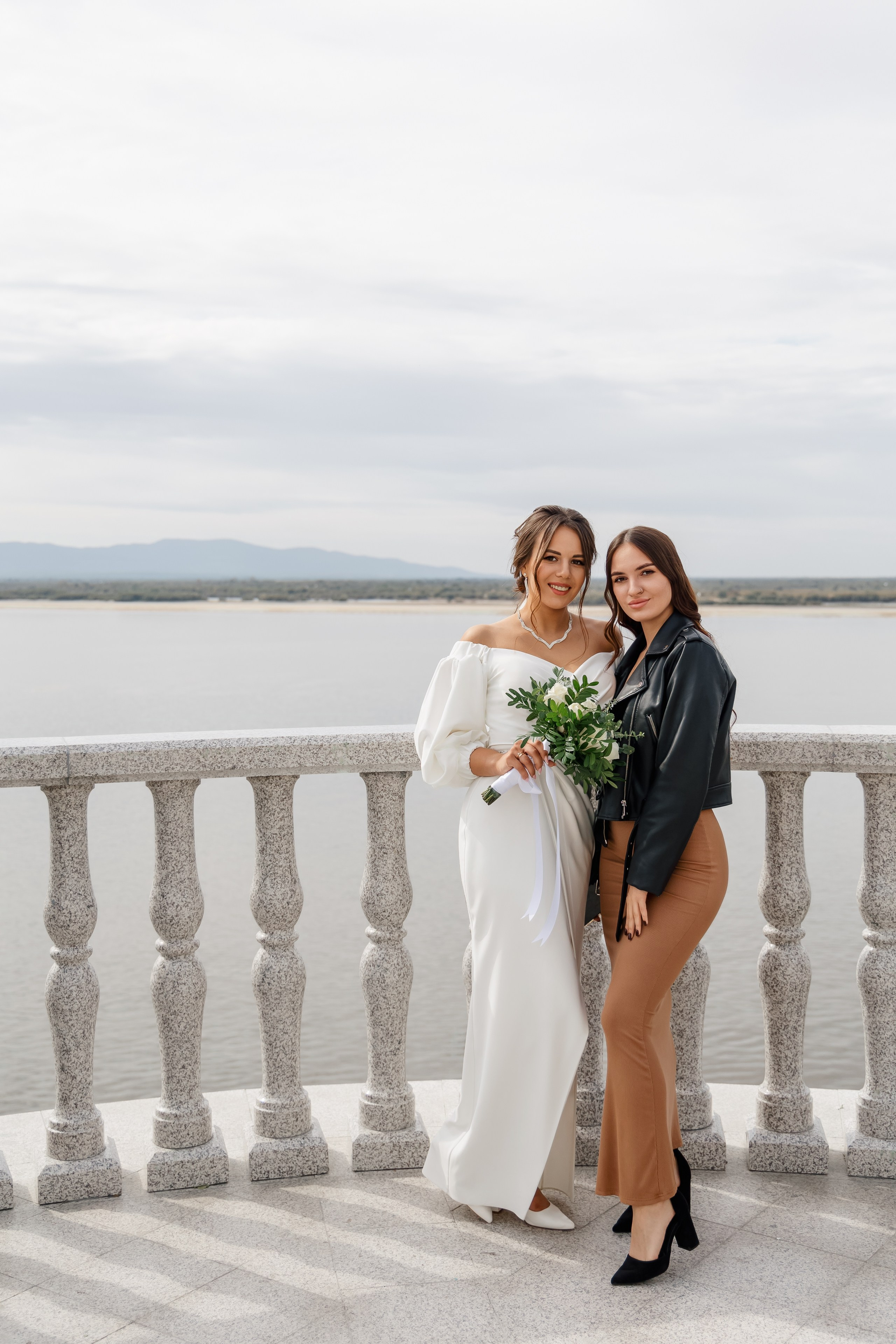 Олег и Юлия. Свадебная прогулка. Свадебный фотограф в Хабаровске