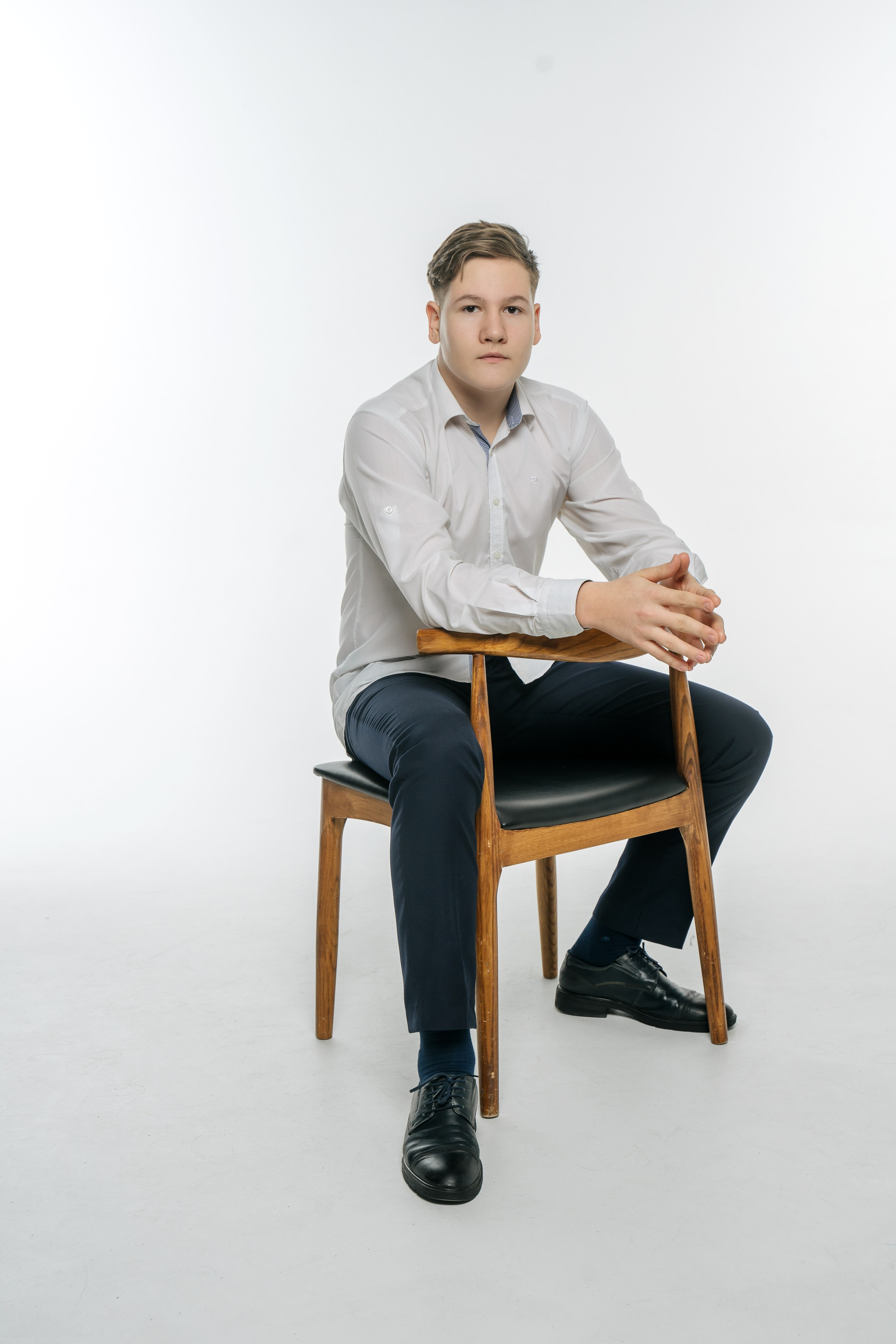 2. Выпускные альбомы, школьные фотосессии в городе Новороссийске