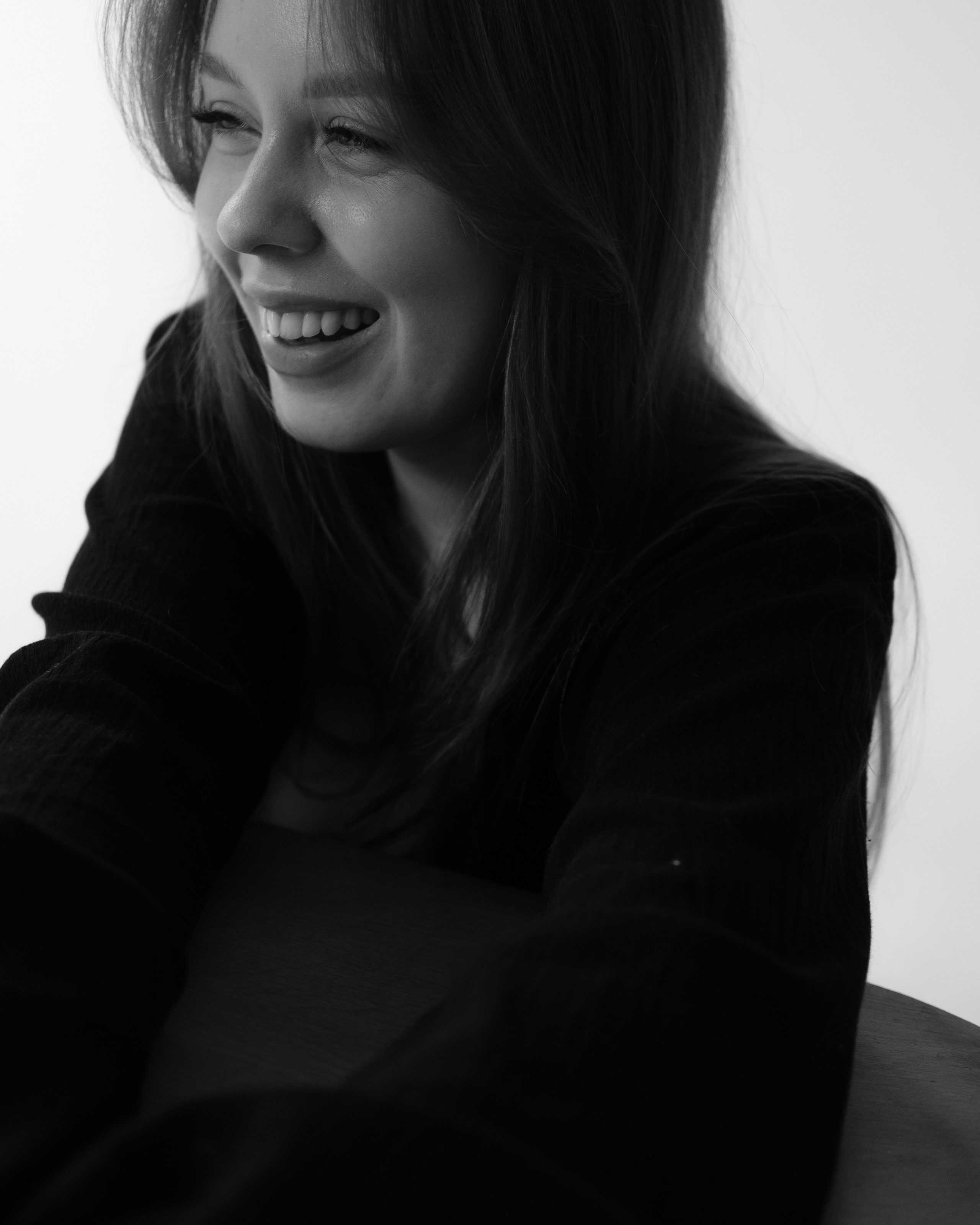 Женский портрет: Динара. Обо мне