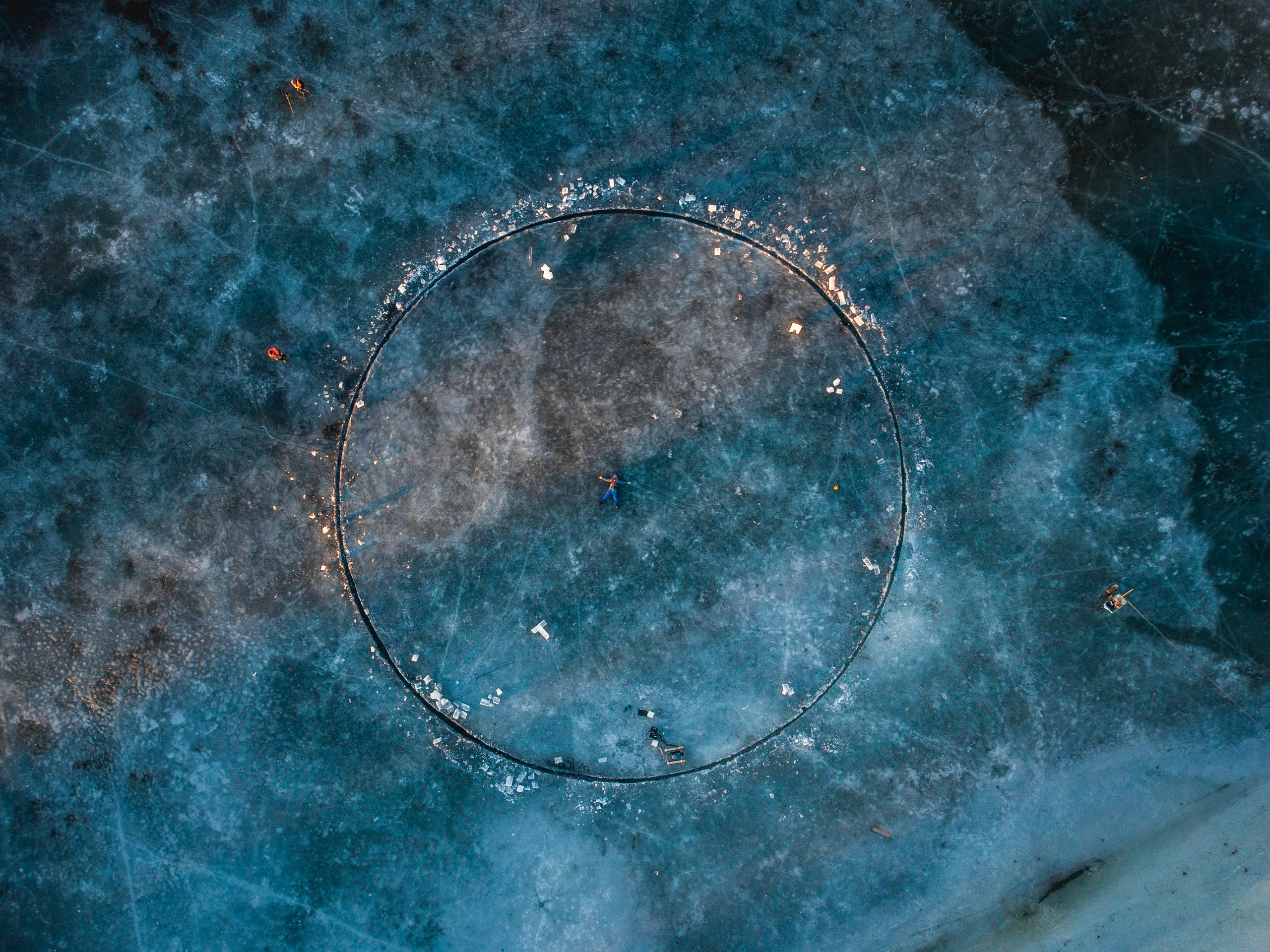 ЛЬДИНА С МОТОРОМ. DRONBERRY — Аэросъемка Ярославль