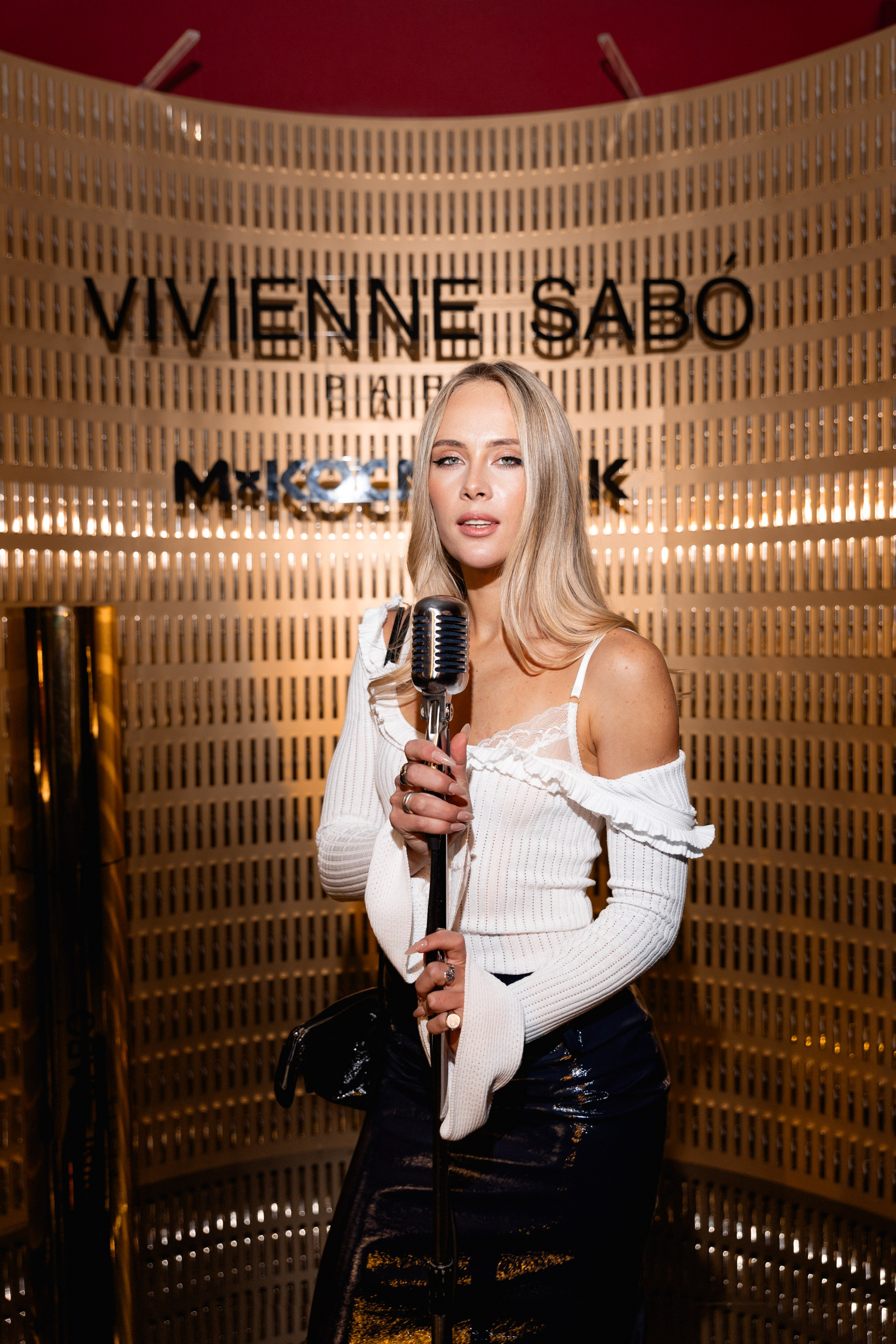 М КОСМЕТИК X VIVIENNE SABO. Репортажный фотограф Сурков Артем Москва