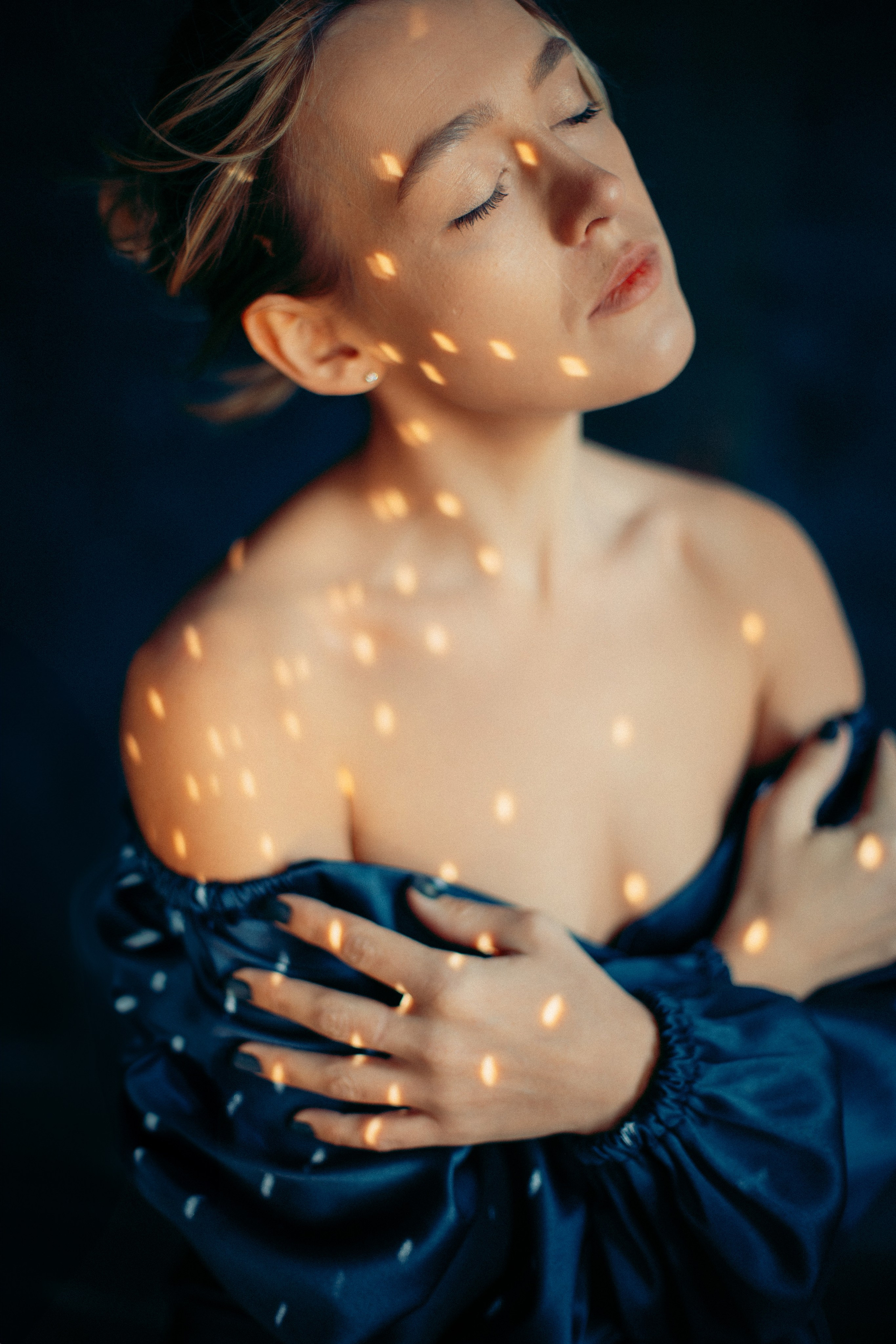 Женский портрет художественный. Детский и семейный фотограф Татьяна Рыбалко. Фотосессии у вас дома