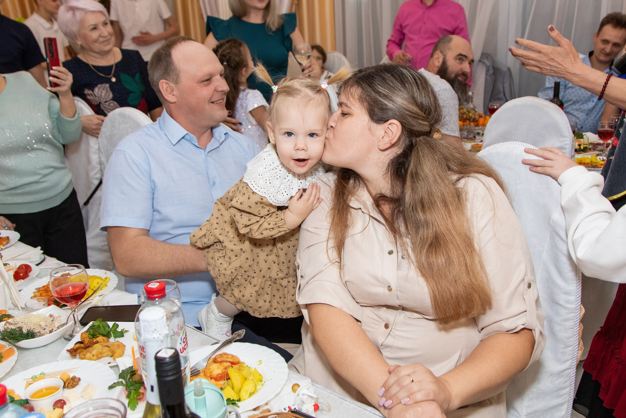 Фотосъёмка юбилея Татьяны | Пример семейного репортажа от KitPhoto. Фотограф Нижний Новгород Мария Китаева