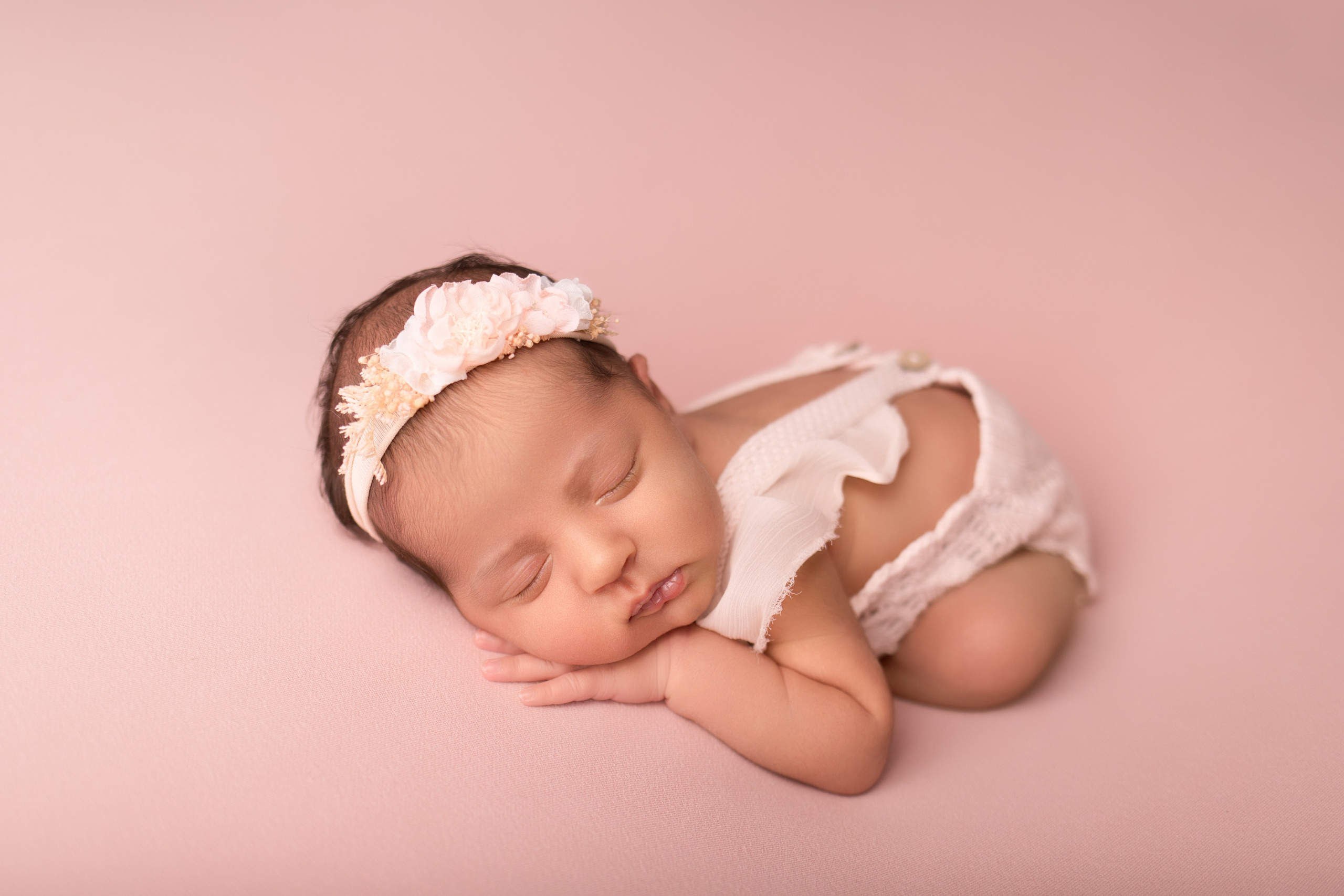 Девочки. Фотограф новорождённых Волгоград Волжский Дарья Рыскаль