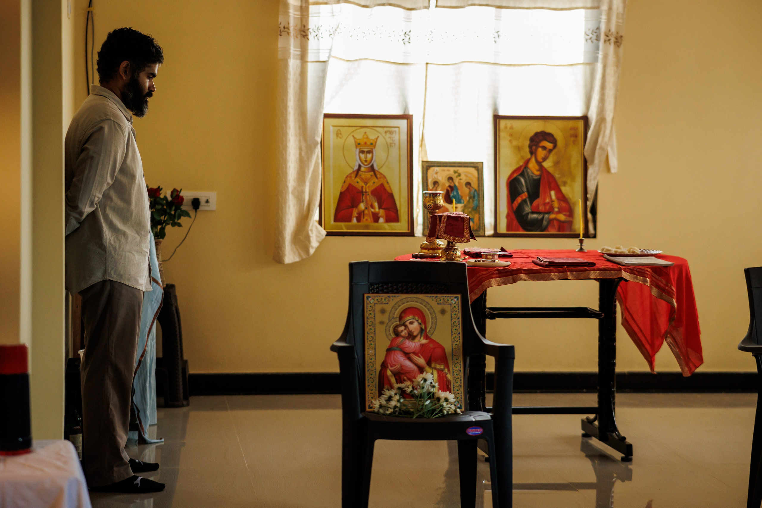 Портрет молодой индианки в традиционном наряде, документальная фотография, Индия Портрет молодой индианки в традиционном наряде, документальная фотография, Индия