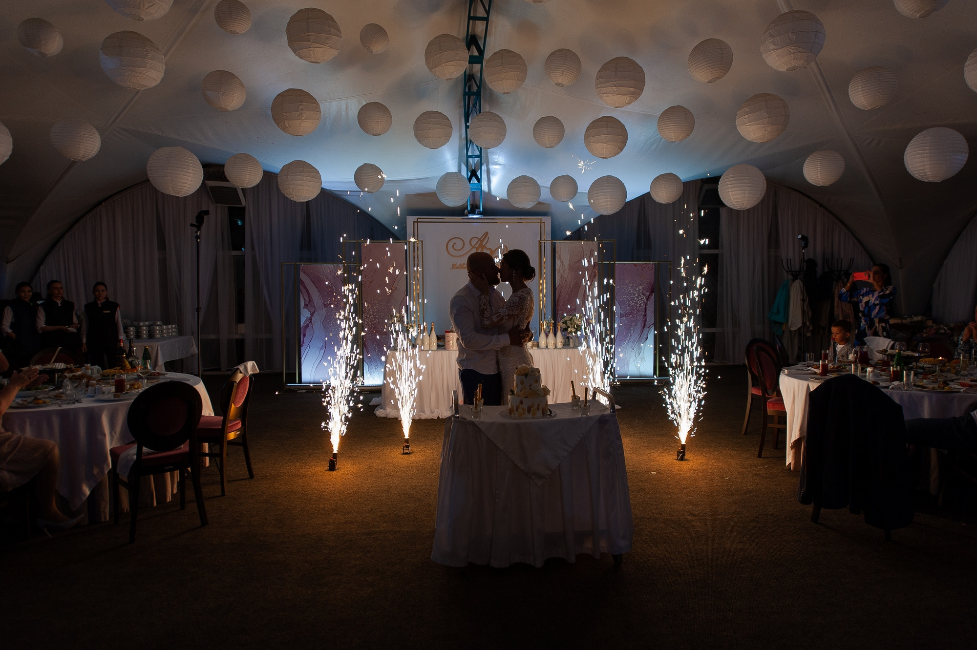 Банкет в шатре Шато. Свадебный и семейный фотограф в Омске Мормулев Михаил