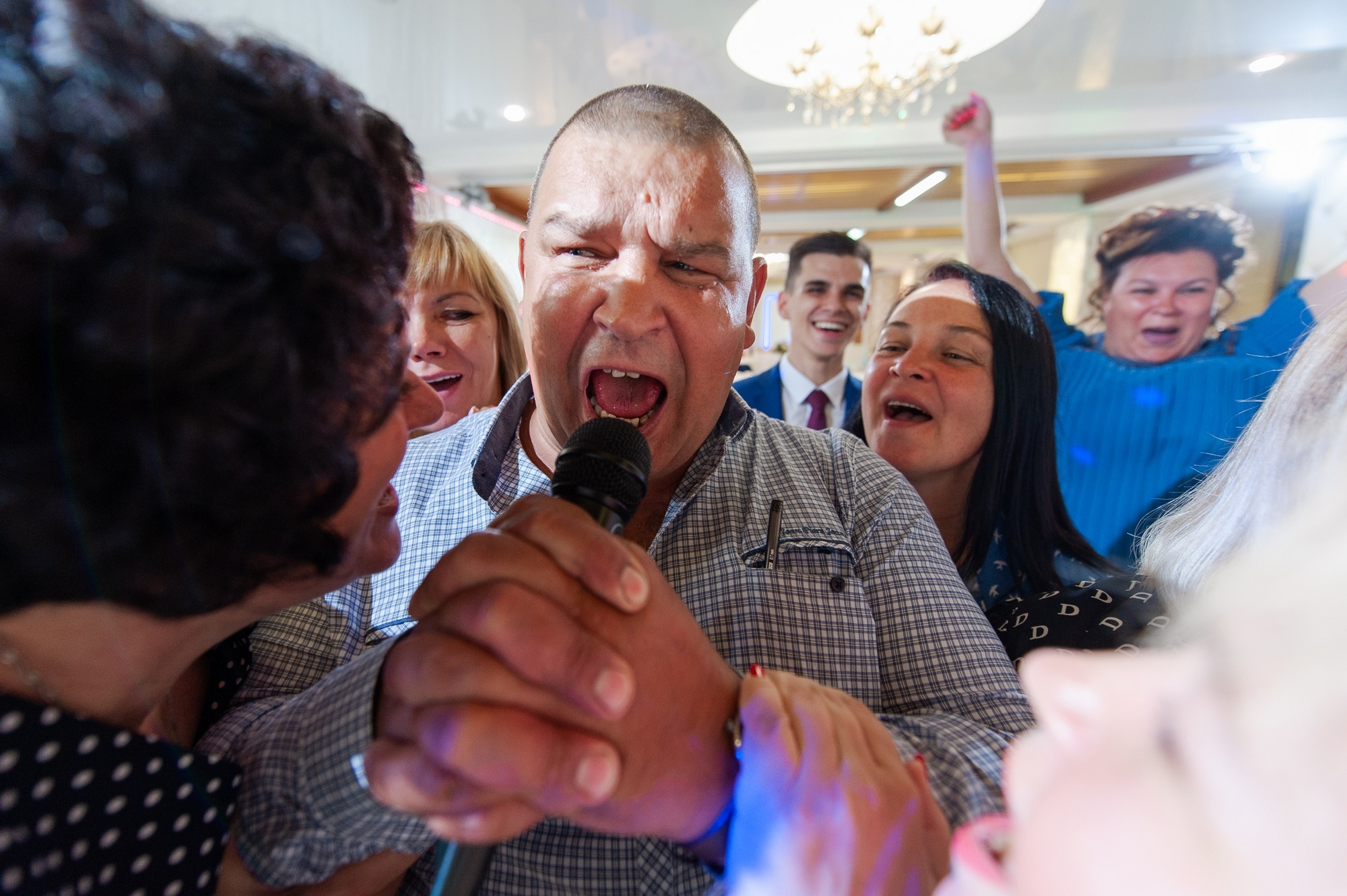 «Help me» :). Свадебный и семейный фотограф в Омске Мормулев Михаил
