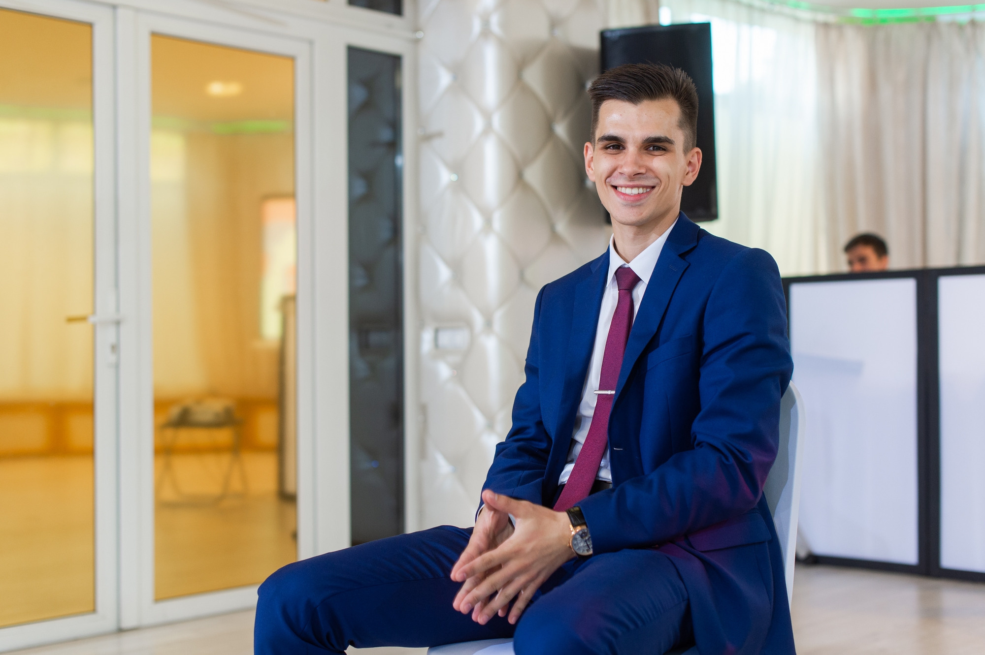 «Help me» :). Свадебный и семейный фотограф в Омске Мормулев Михаил