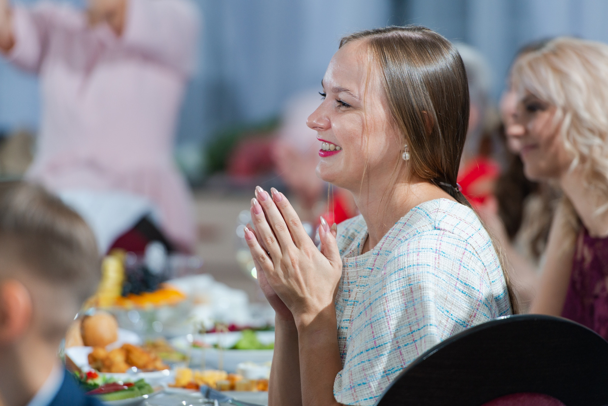 Банкет в шатре Шато. Свадебный и семейный фотограф в Омске Мормулев Михаил