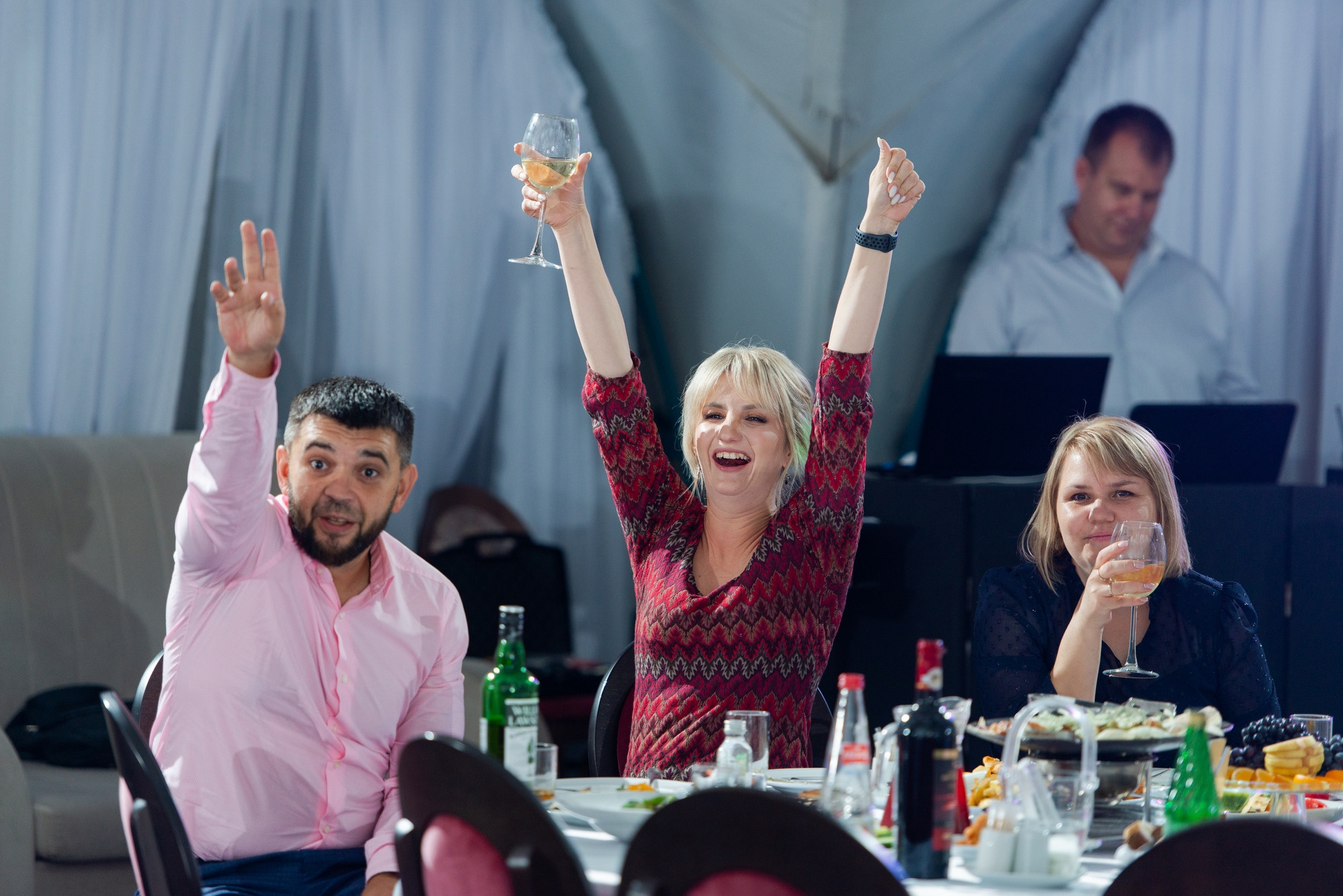 Банкет в шатре Шато. Свадебный и семейный фотограф в Омске Мормулев Михаил