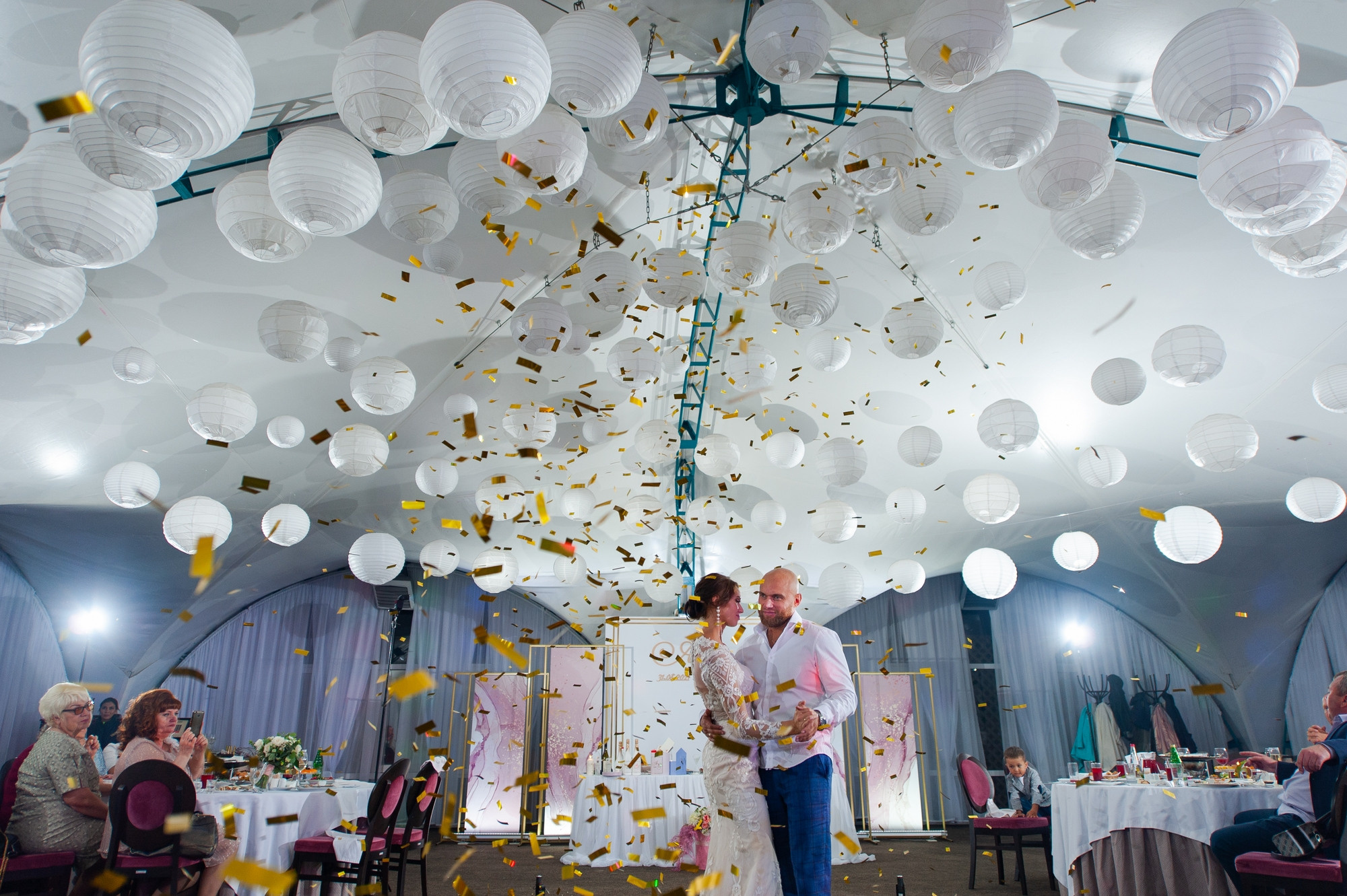 Банкет в шатре Шато. Свадебный и семейный фотограф в Омске Мормулев Михаил