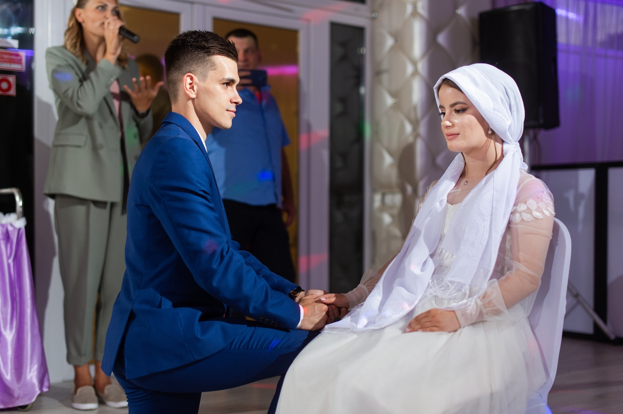 «Help me» :). Свадебный и семейный фотограф в Омске Мормулев Михаил