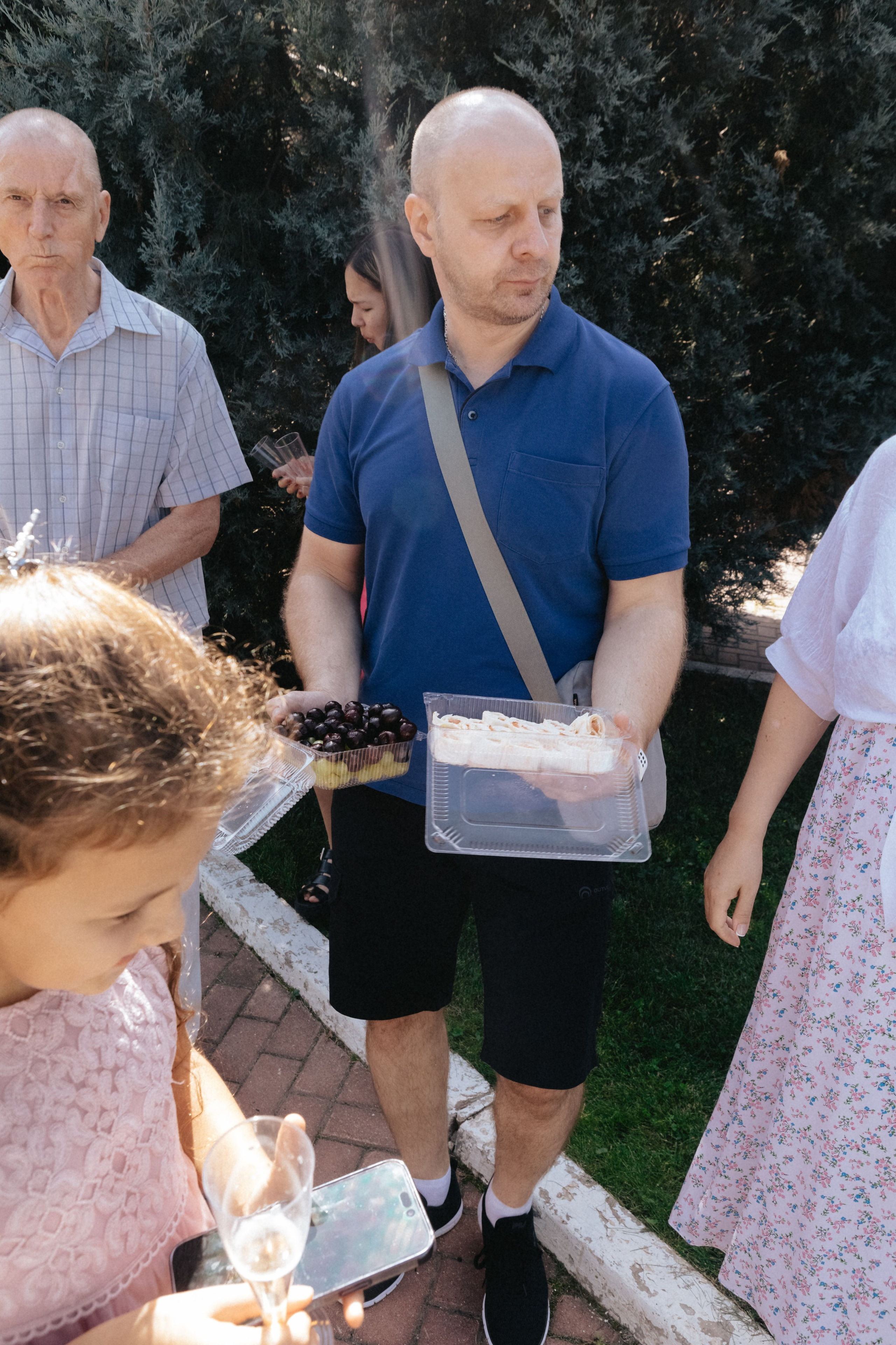 Лиза и Сережа. Роспись и тусовка в коттедже. Свадебный и портретный фотограф в Москве Анастасия Масюк