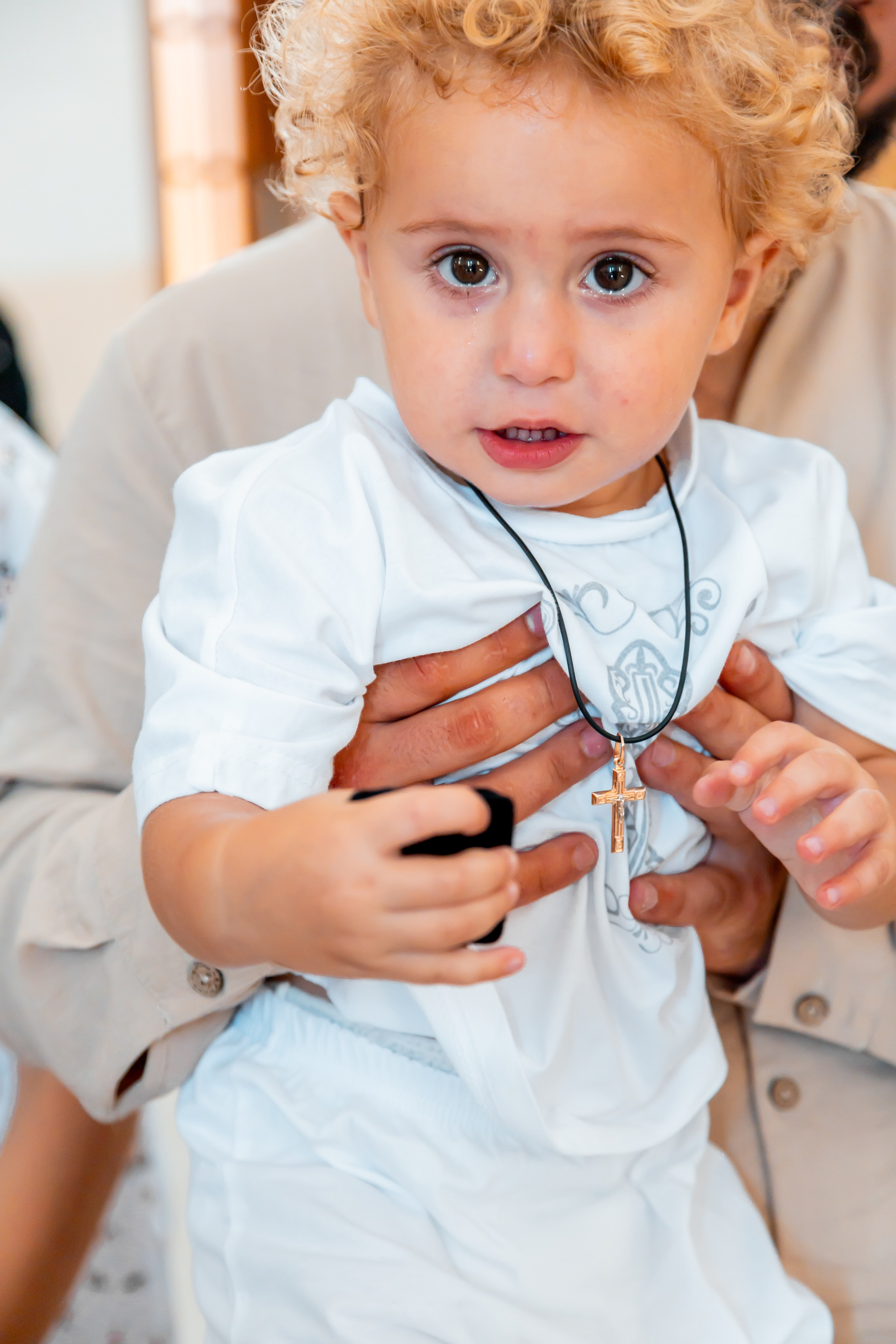 Крещение брата и сестры в храме Апостола Симона Кананита в Лоо. Семейный фотограф в Сочи, Лоо, Дагомысе, Вардане Кучумова Олеся