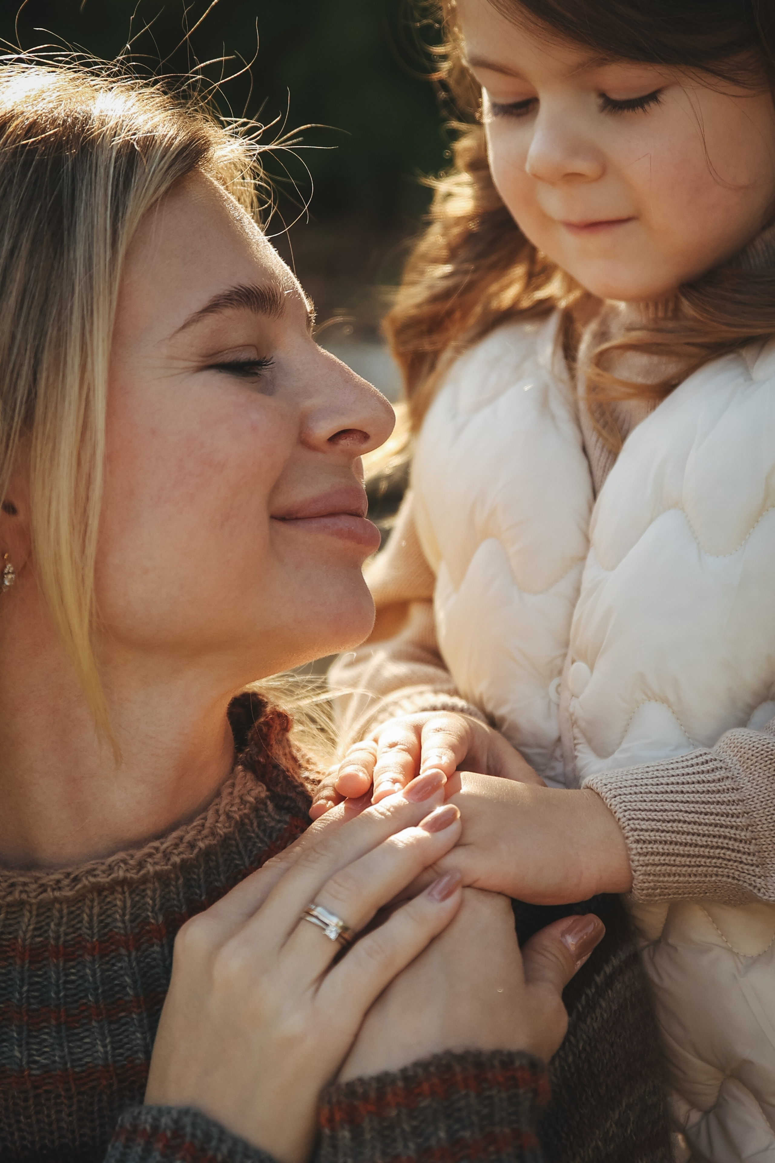 Семейная фотосессия фотосессия на день рождения мама и дочка. Фотограф Владимир Москва