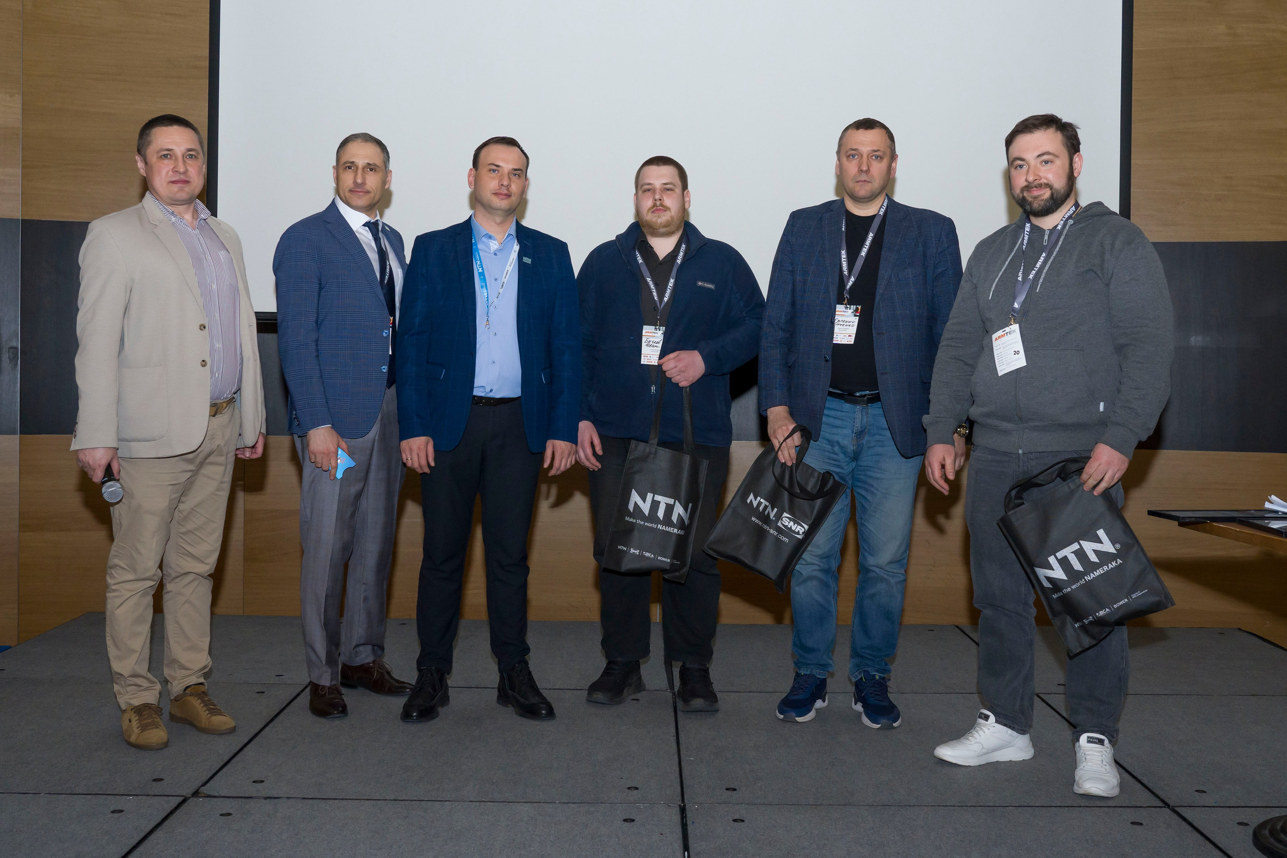 бизнес встреча форум конференция поставщиков и закупщиков автодилеров комплектующих автомобилей машин авто 