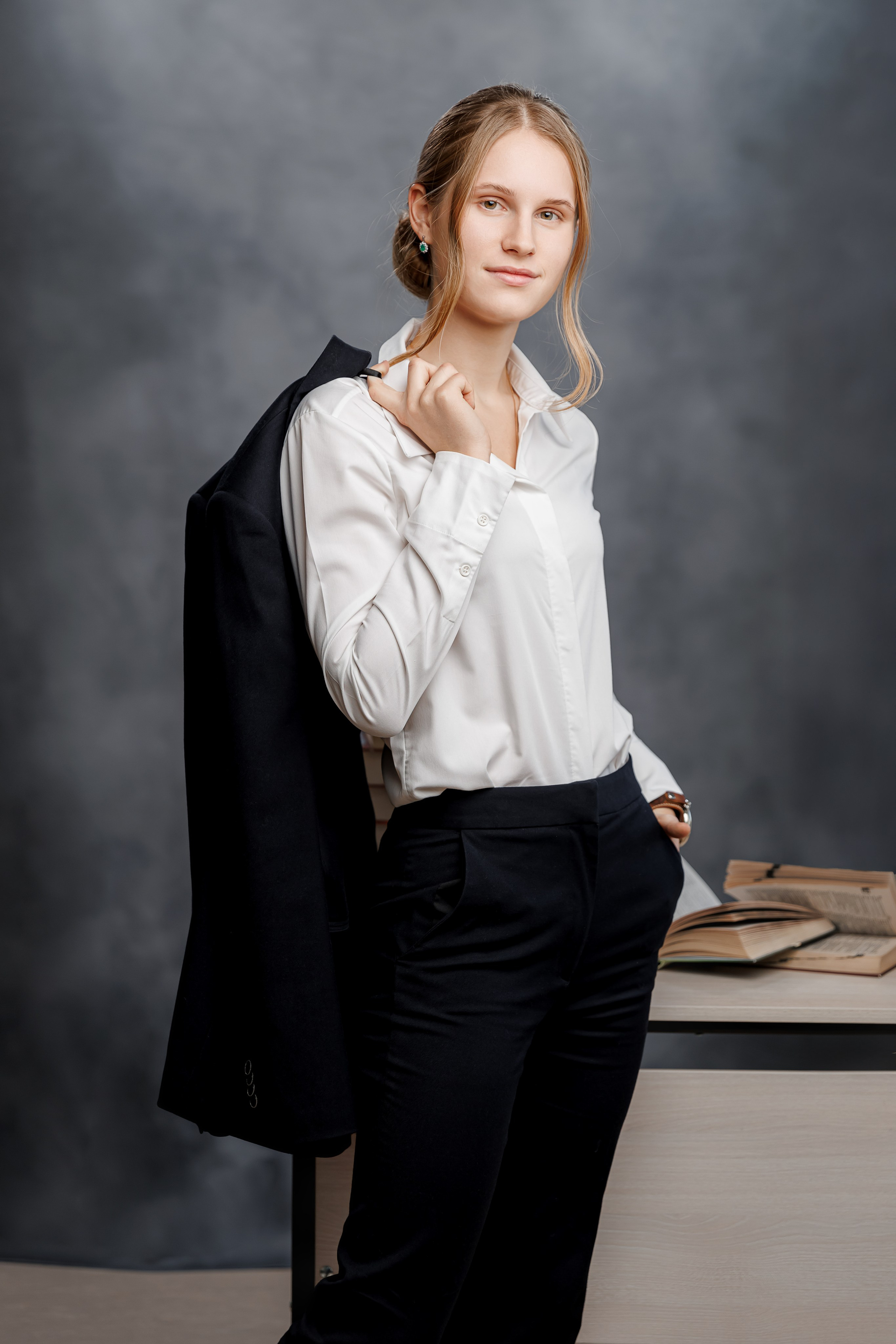 Портреты на однотонном фоне. Семейный и детский фотограф Комина Елена, Власиха, Одинцово