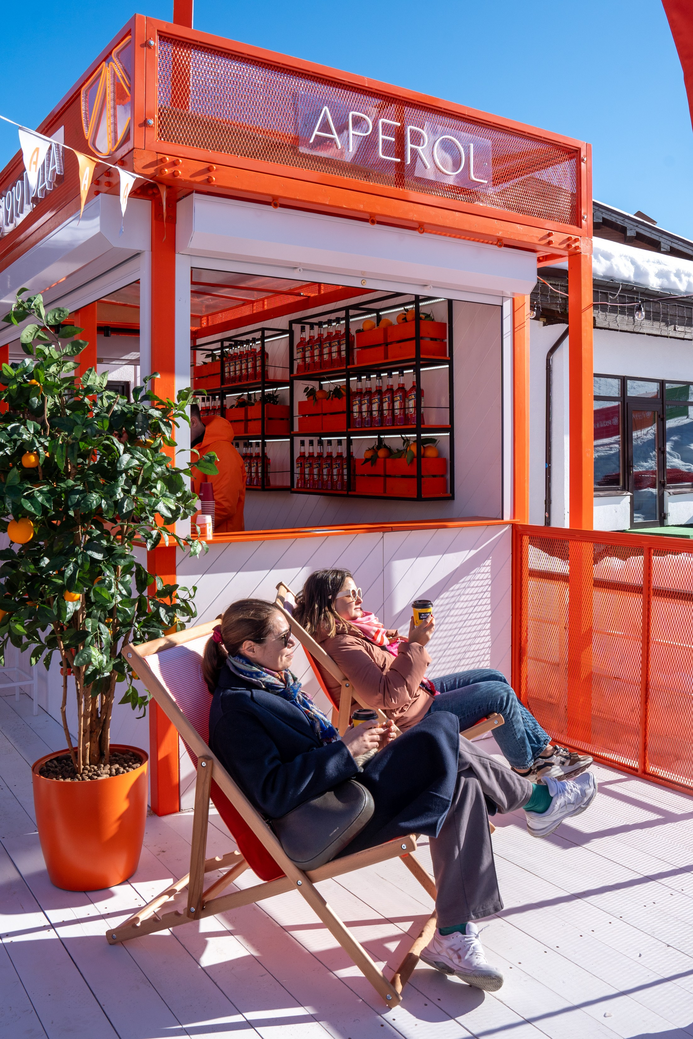 Фотоотчет партнерской интеграции Aperol Spritz на Роза Фест 2025. Репортажный фотограф в Красной Поляне и Сочи Павлюченко Екатерина