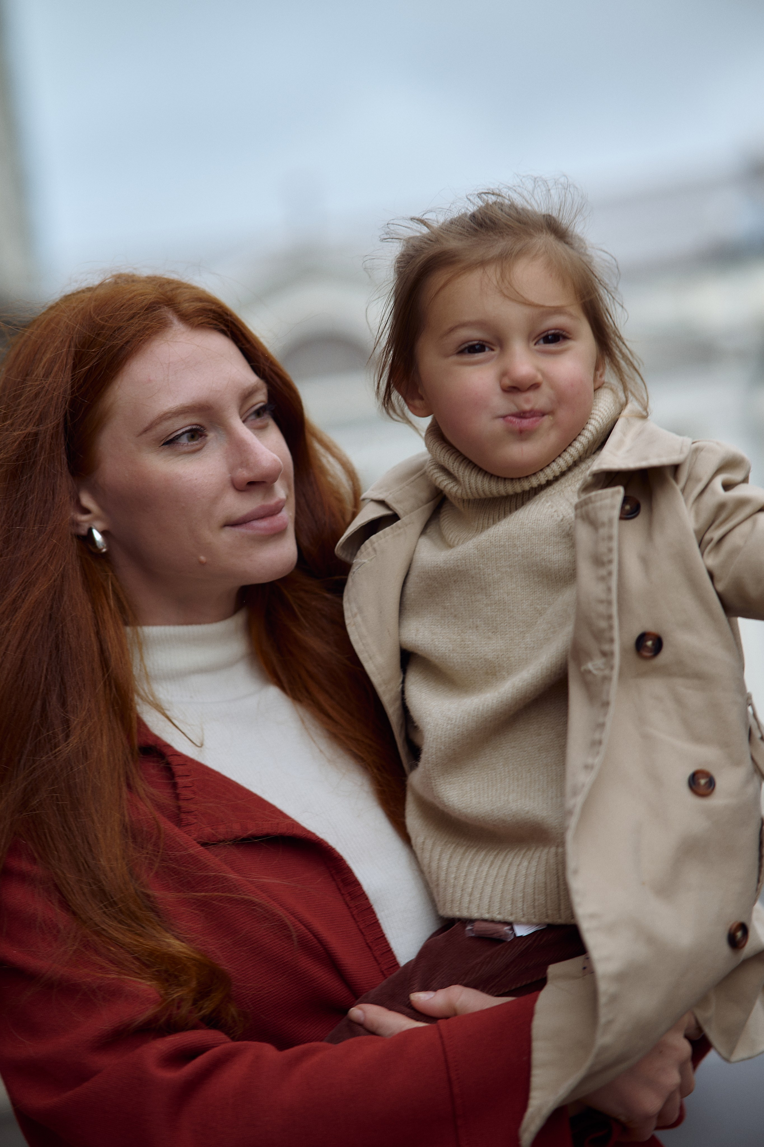 Рита и Кира. Прогулка по центру. Семейный и свадебный lifestyle-фотограф в Москве Мария Петрова