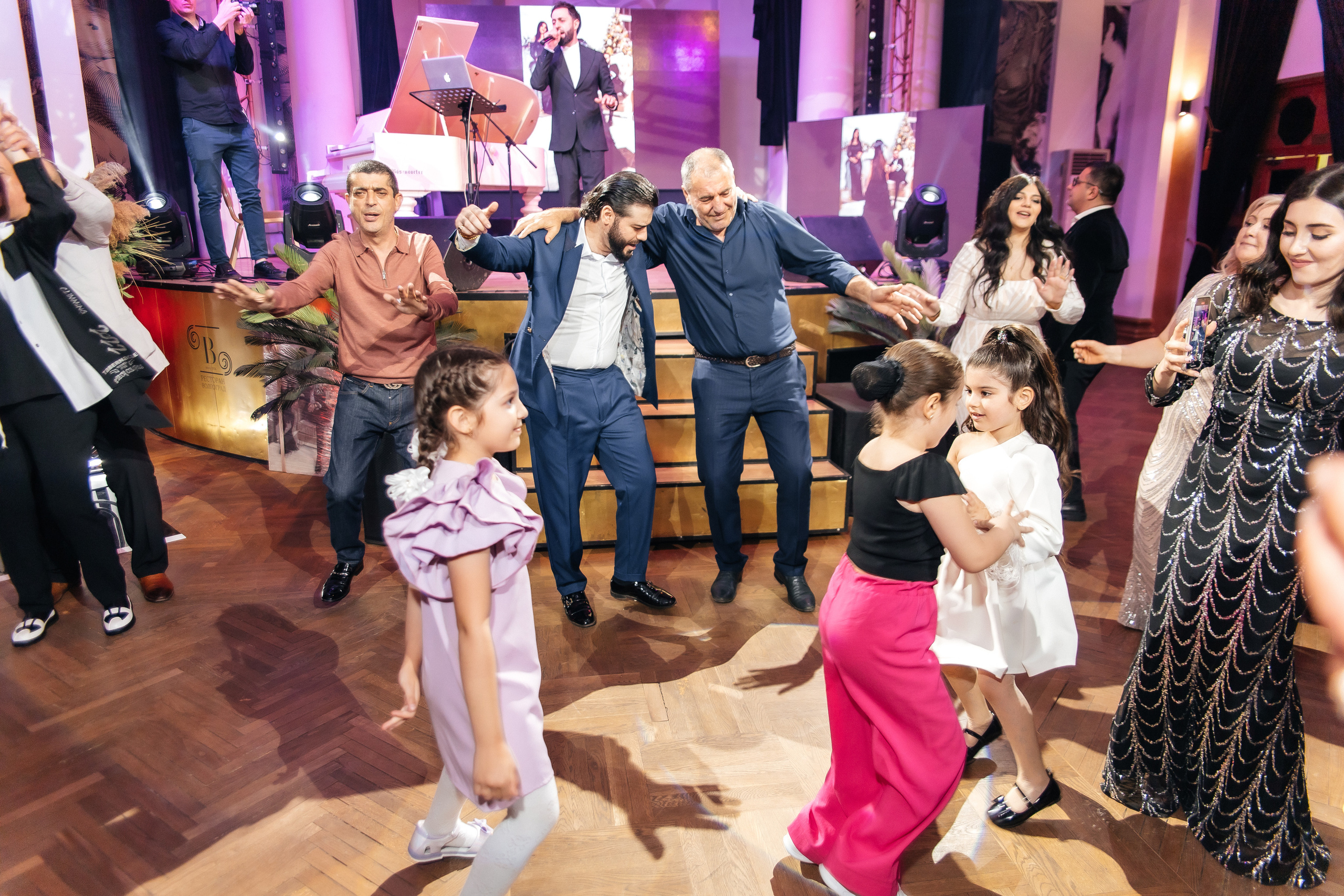 Артур юбилей. Маргарита Белугина — семейный и женский фотограф в Волгограде