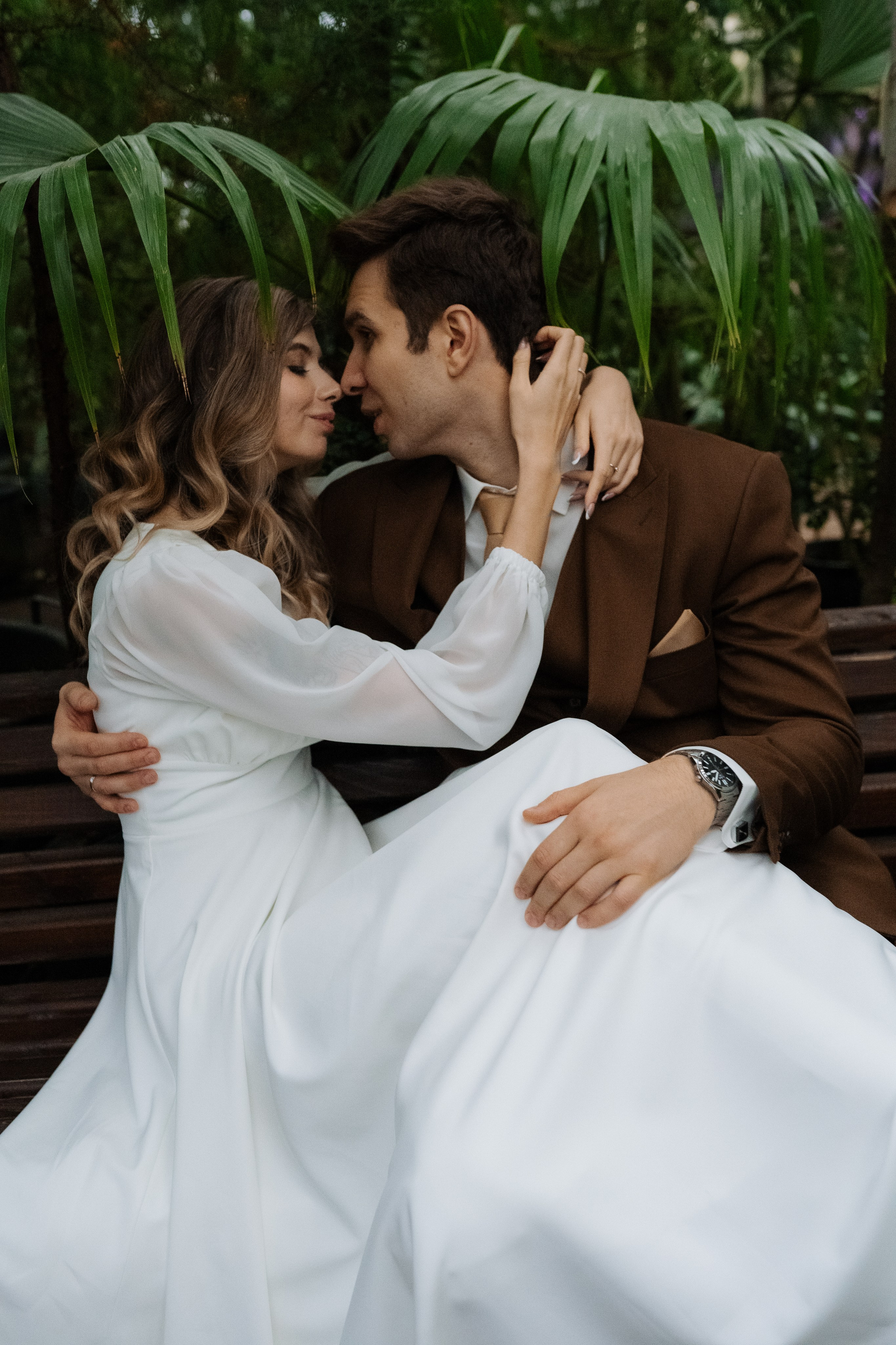 Свадебная фотосессия в оранжерее, Москва. Свадебный фотограф в Москве Анна Полушина