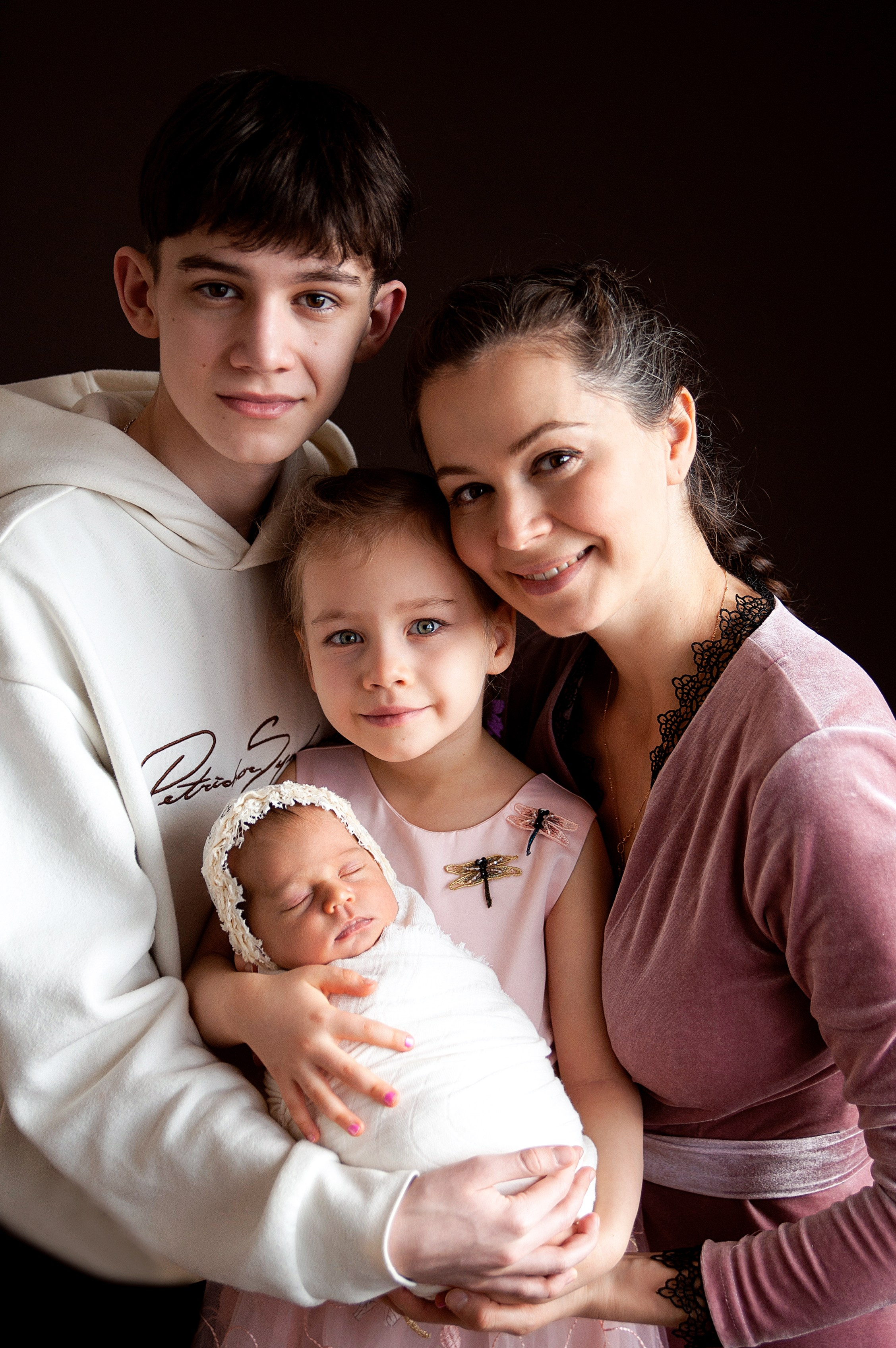 Малыш, братики и сестрички