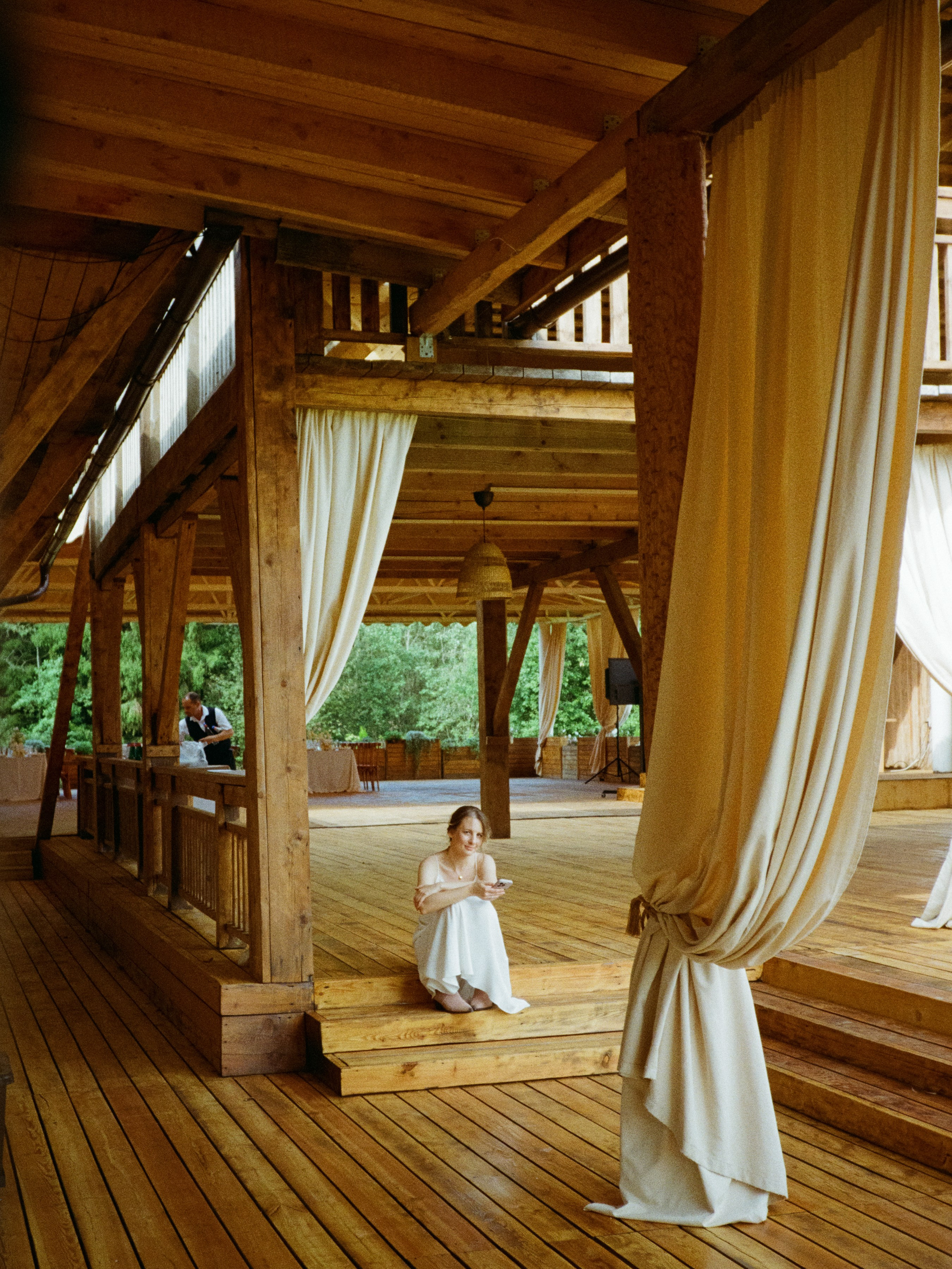 Алиса и Слава, роспись в Москве и вечеринка на природе, подальше от города. Фотограф в Москве Екатерина Черненко