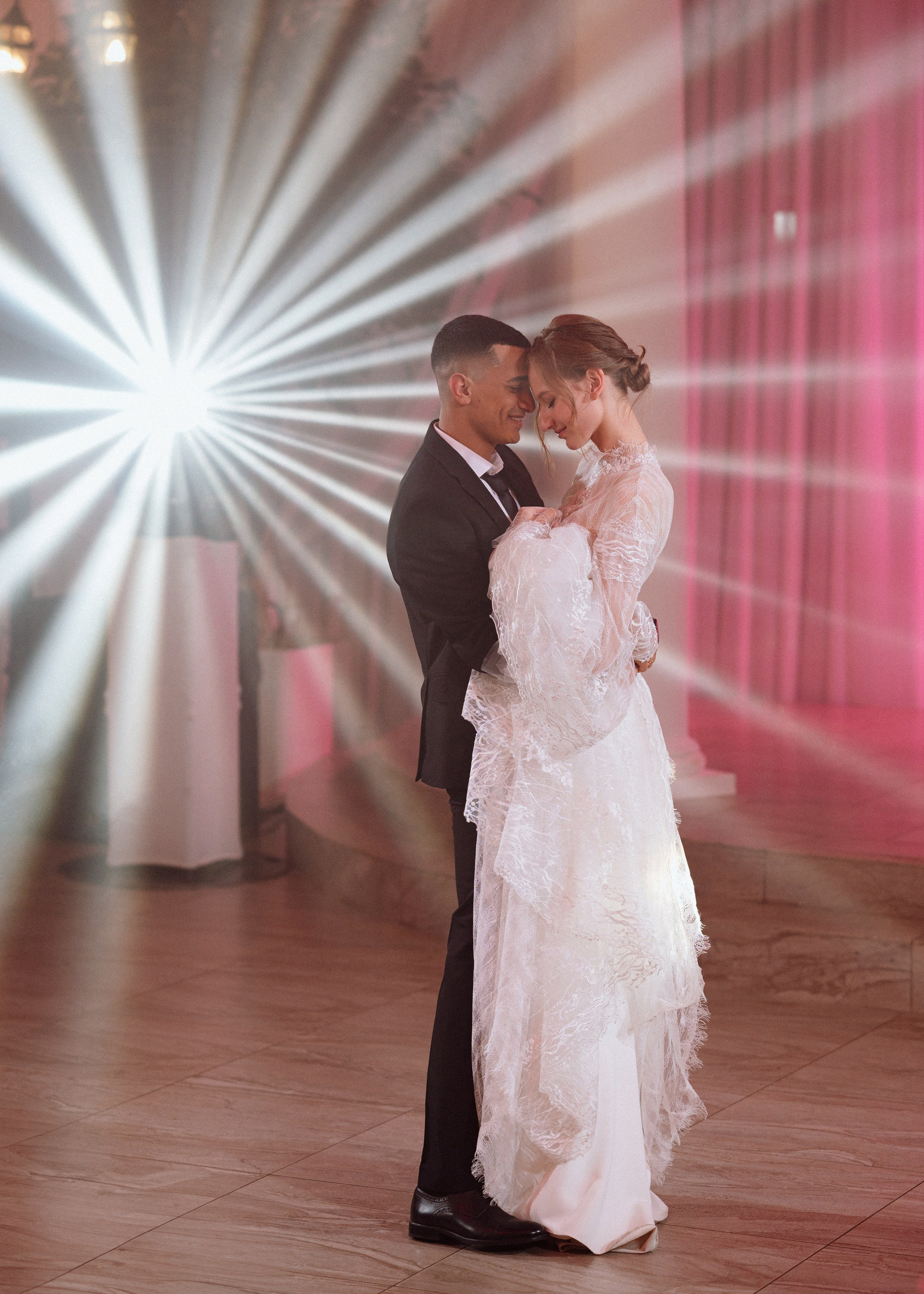 ФАМ И ПОЛИНА. Свадебный и семейный фотограф Никита Корохов