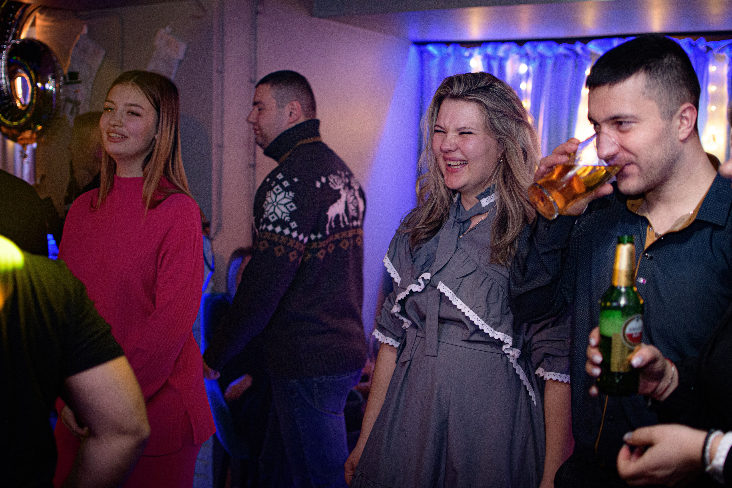 HOLLYWOOD / 6 YEARS. Photokarish