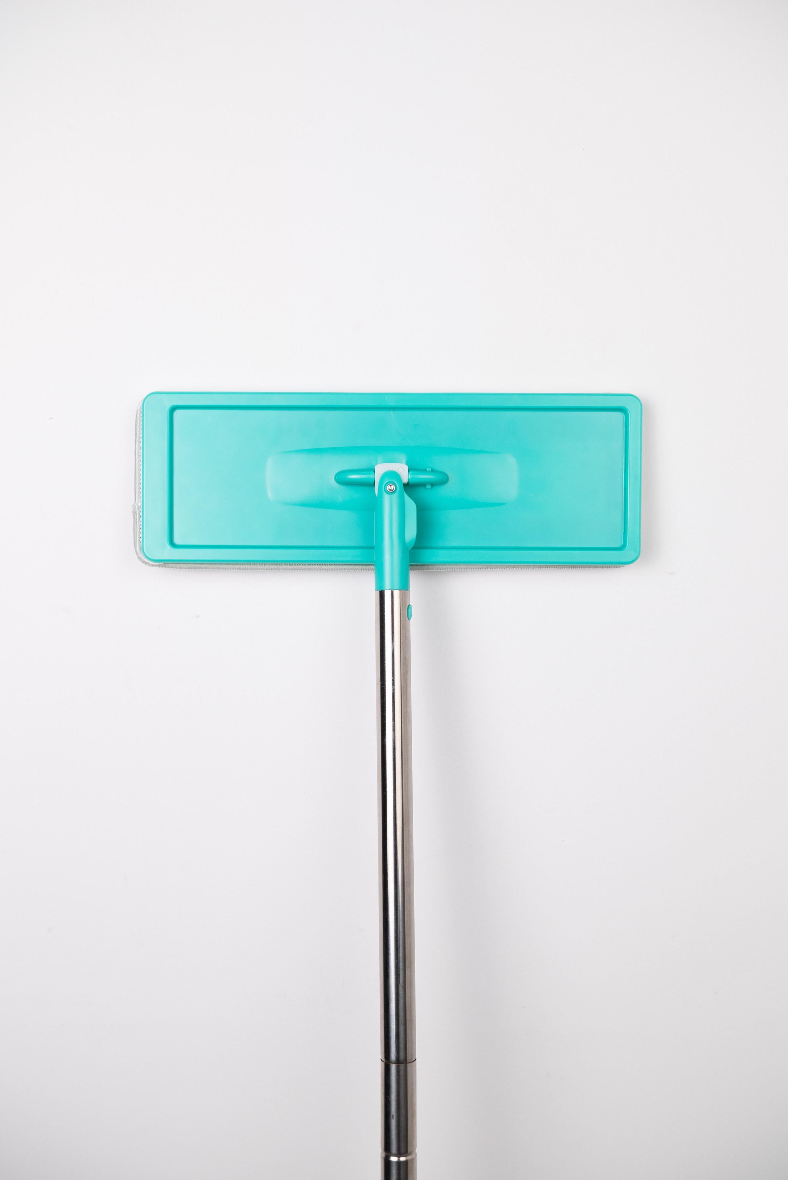 Швабры (съемка для маркетплейсов). Фотограф Москва Настя Профотовна. Репортажные, свадебные и контент фотосессии