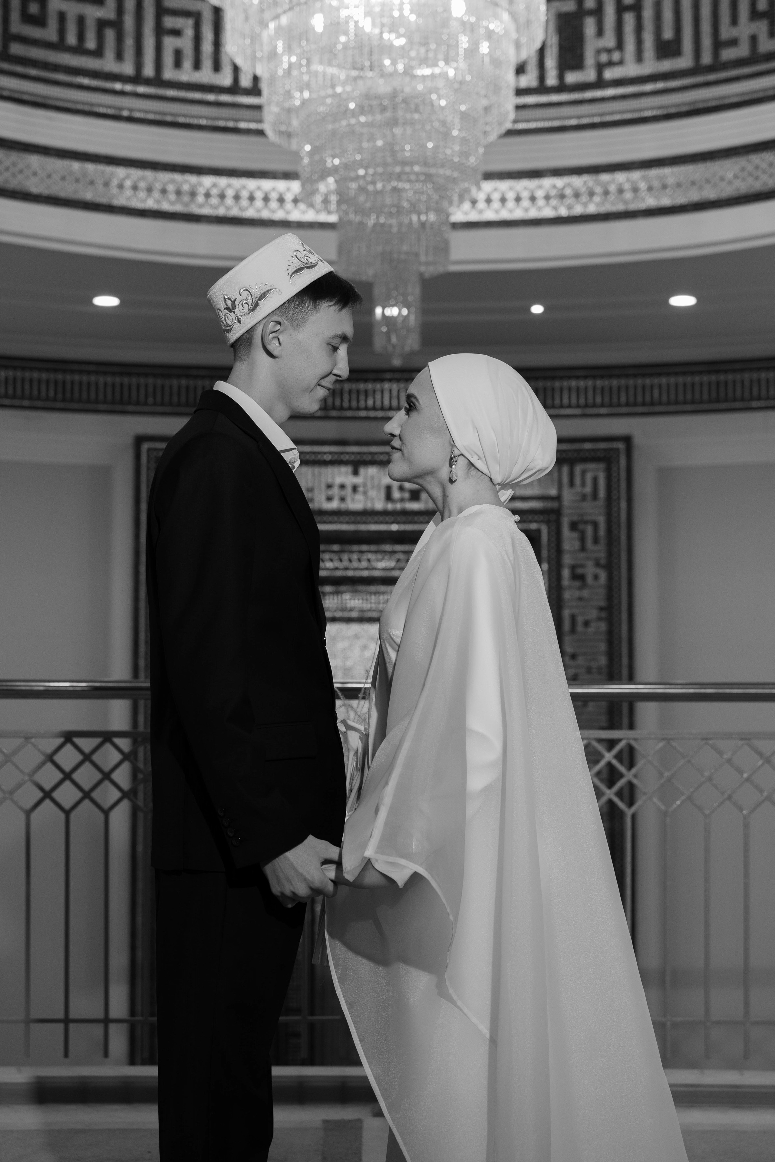 Черно-белая фотография с никаха, фотосессия из мечети Ярдэм
