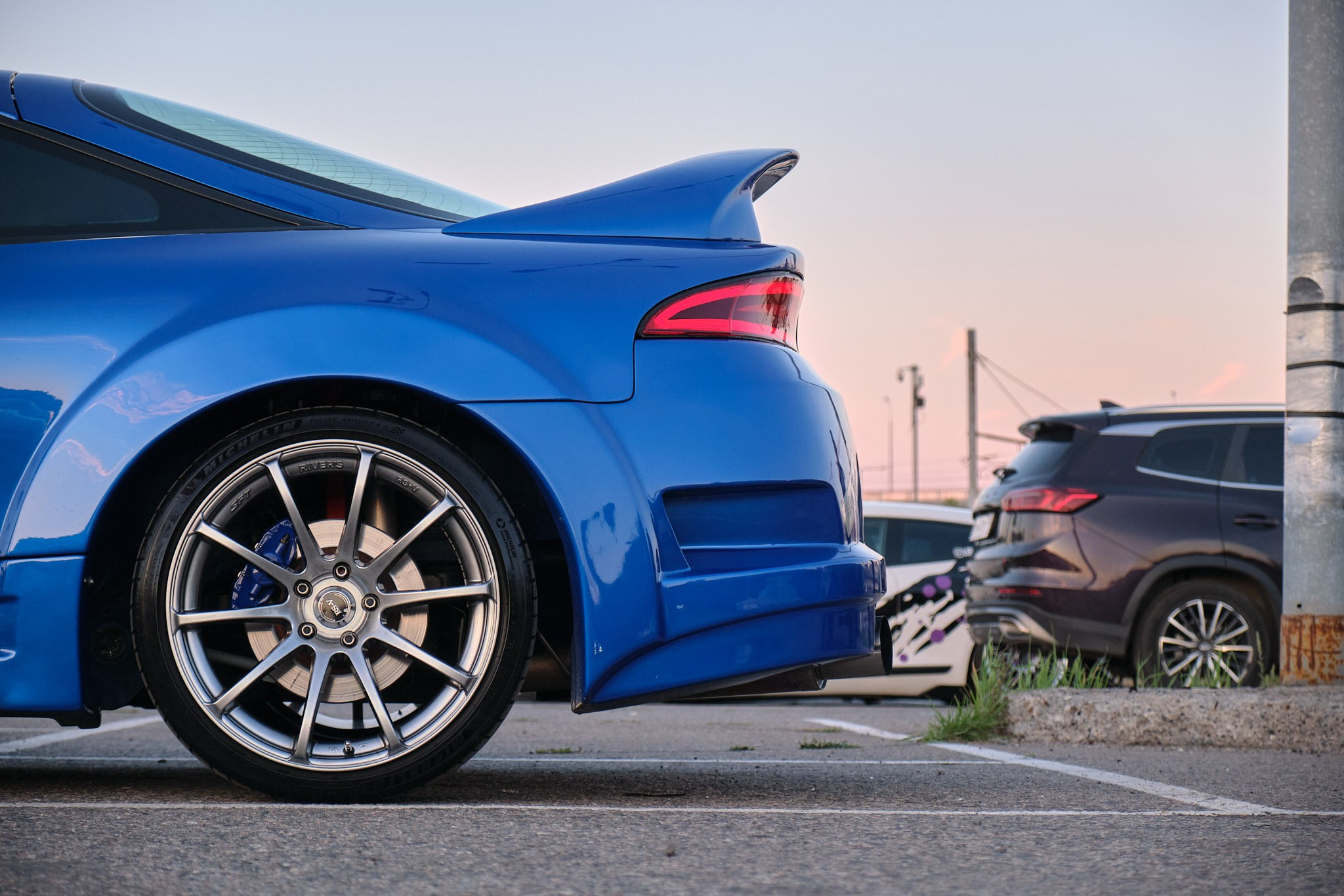 Автомобили