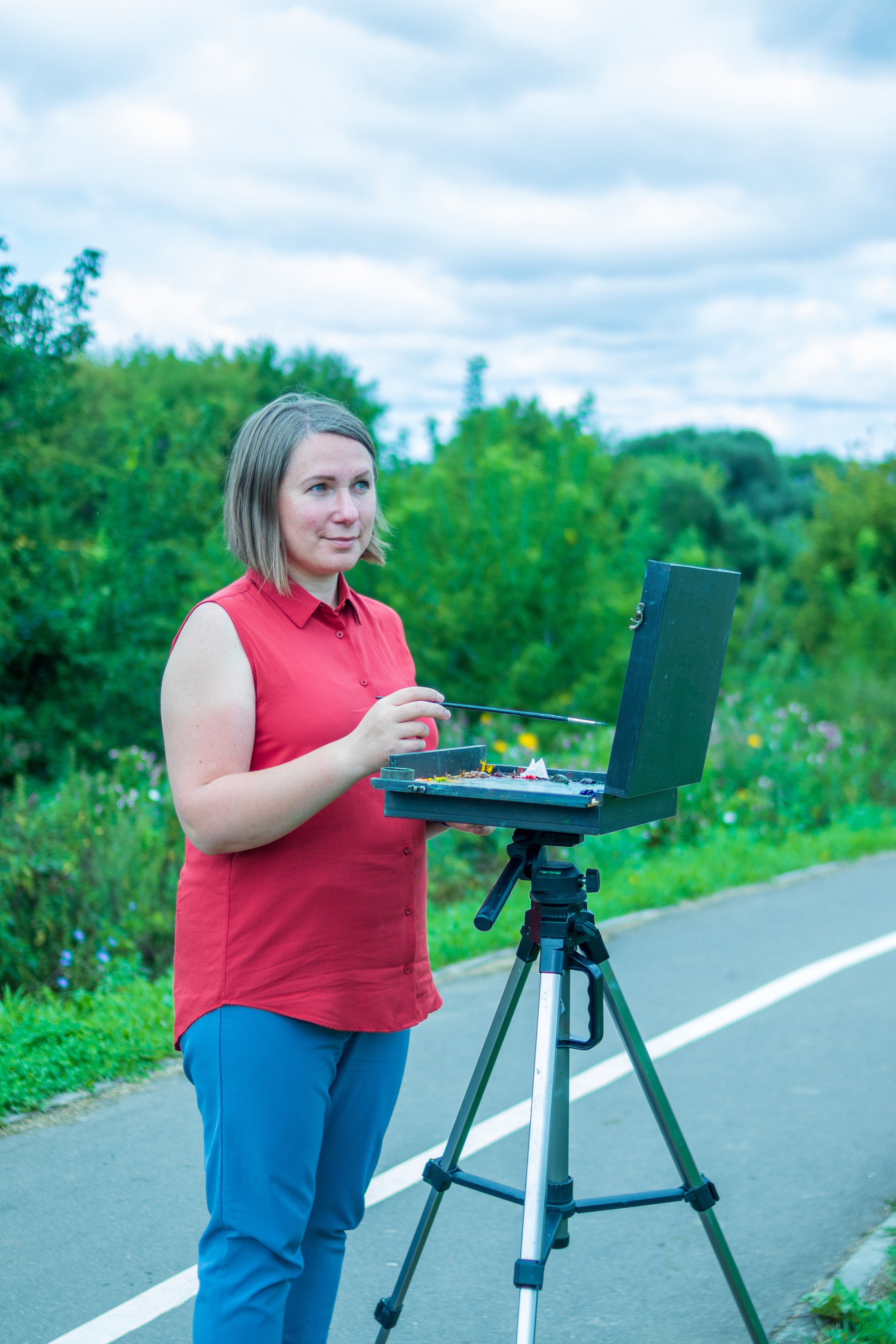 Екатерина — художник в поле подсолнухов. Фотограф в Серпухове Наталья Руденко