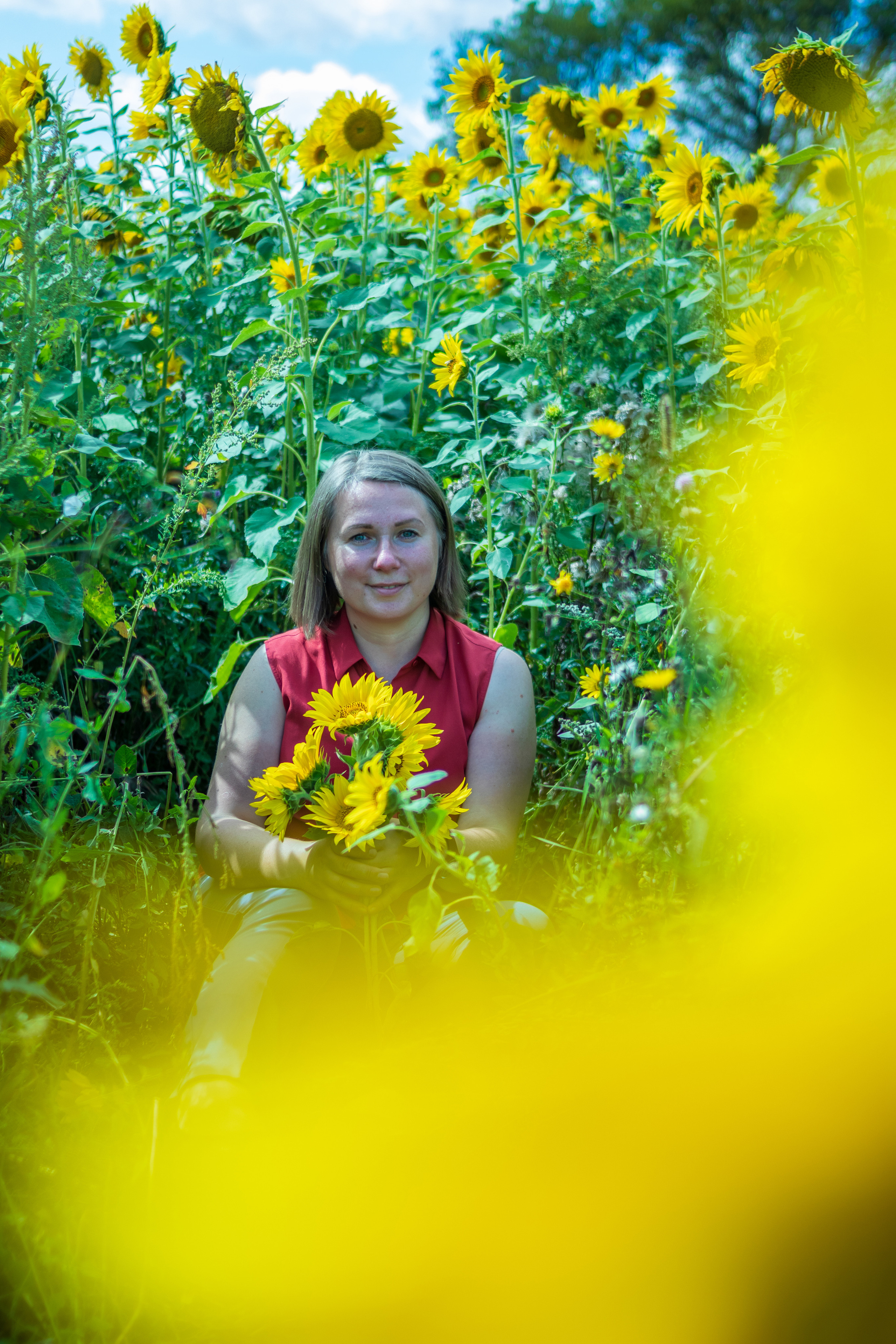 Екатерина — художник в поле подсолнухов. Фотограф в Серпухове Наталья Руденко