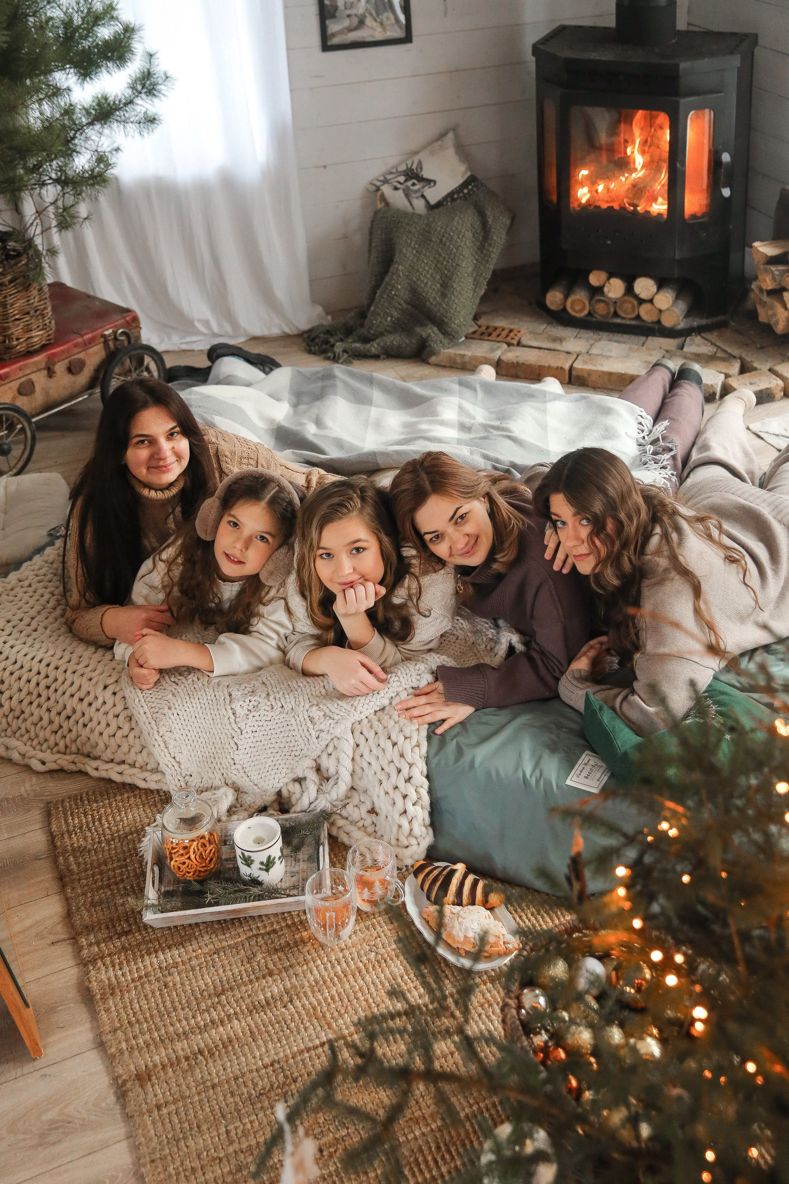 Новогодний девишник. Я Лена — семейный фотограф в стиле Life Style Москва и Подмосковья: Балашиха, Пушкино, Щелково, Домодедово, Дмитров. Я за эмоции и любовь