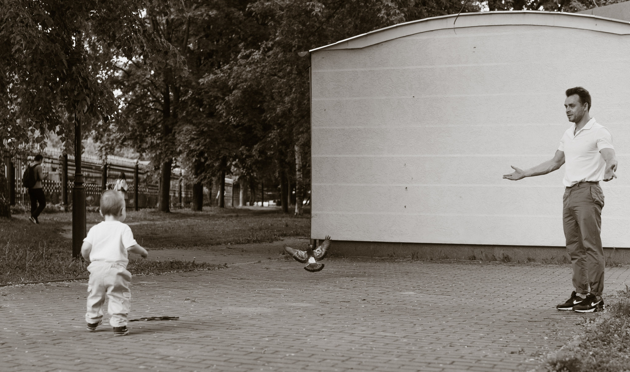 Фотопрогулка в любимом парке. Семейный, ньюборн фотограф, фотограф на роды в Москве, Виктория Тюльдюкова