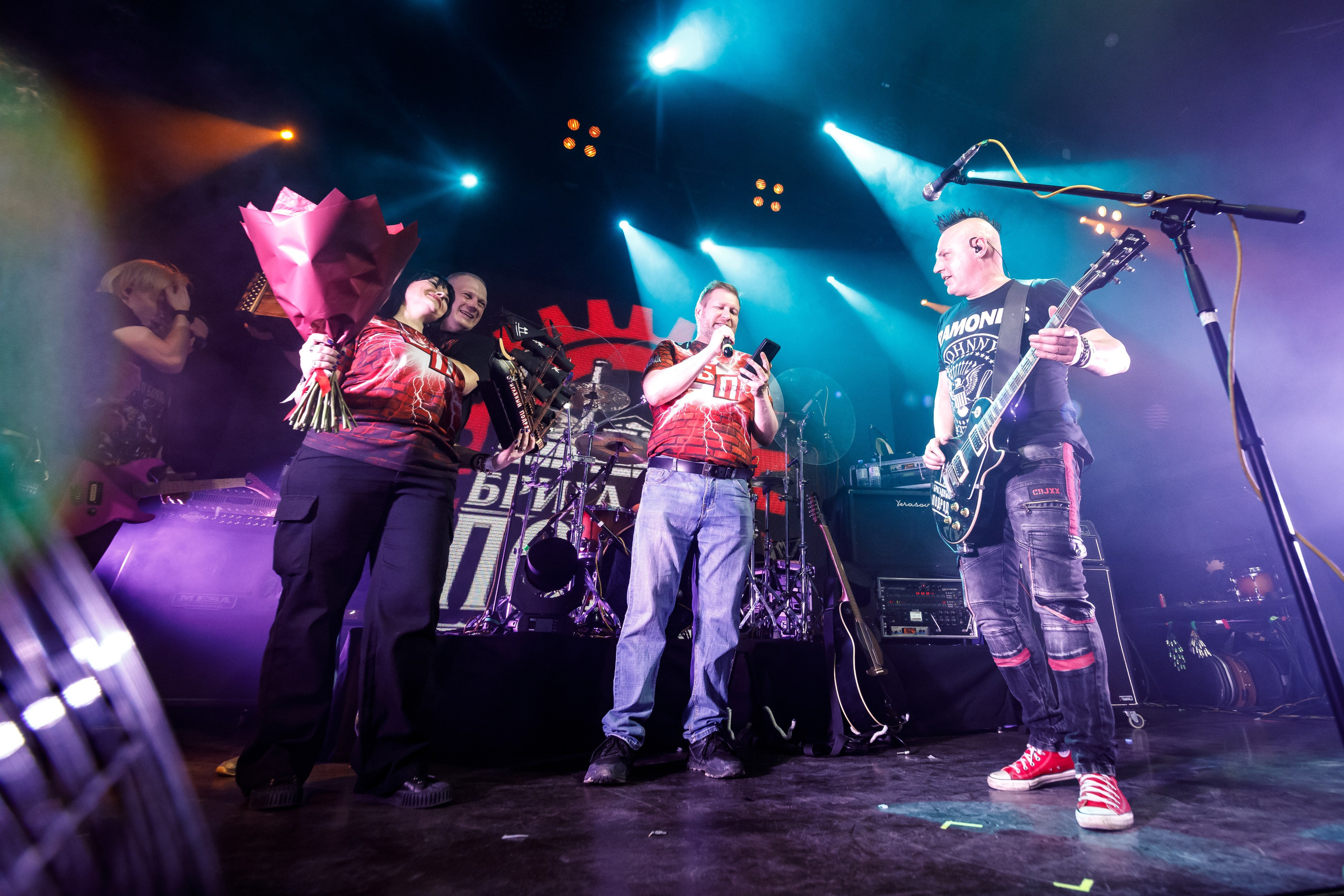 БРИГАДНЫЙ ПОДРЯД. Фотограф Елена Богачева (lenalena_na_na_na)