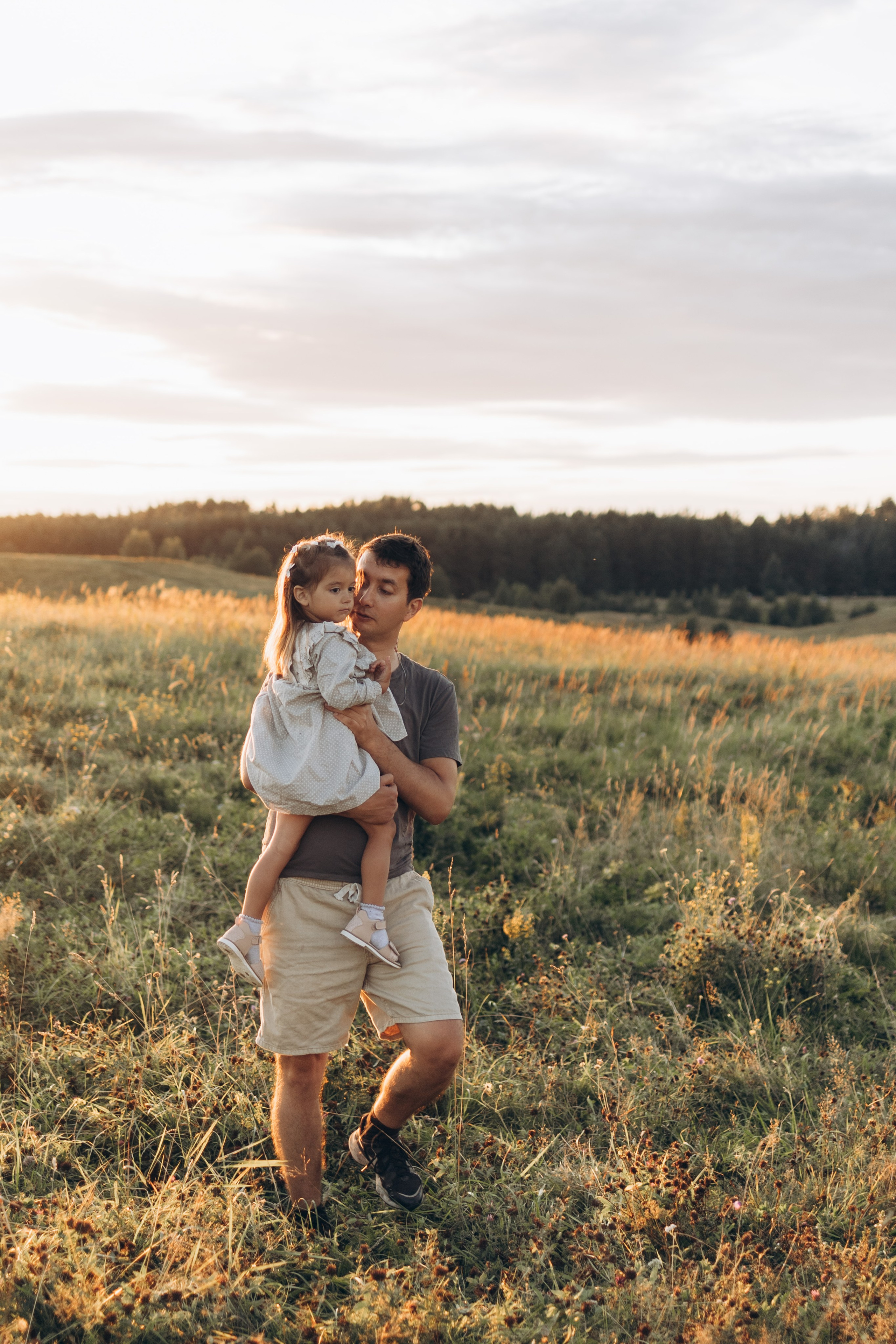 Семейная фотосессия на Колтушских высотах. Семейный и детский фотограф в Санкт-Петербурге Павлова Елена