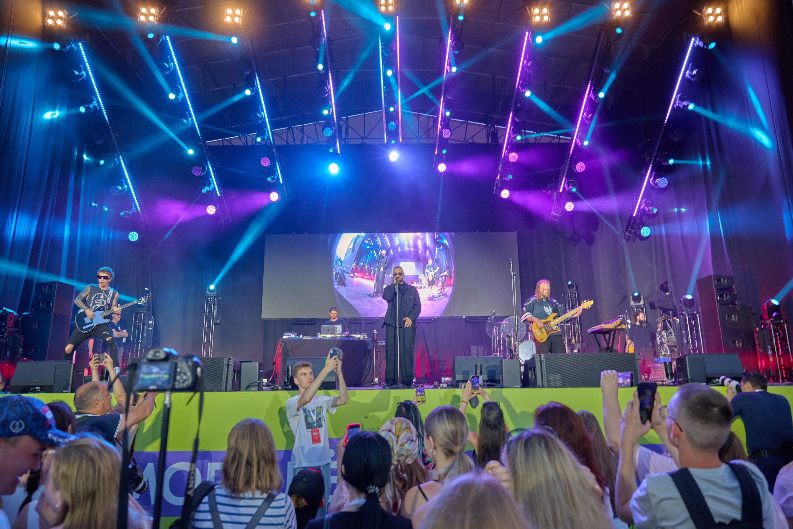 День молодежи вечерняя программа. Профессиональный репортажный фотограф Инесса Иминова