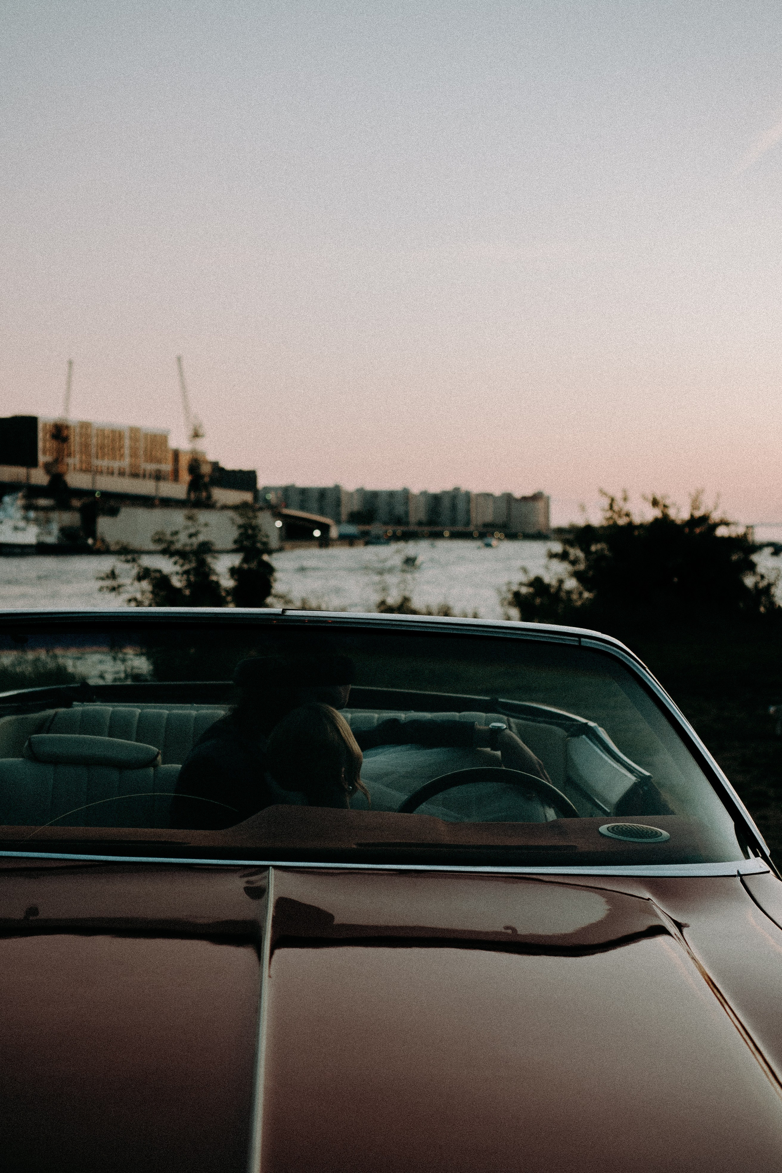 СВАДЕБНАЯ СЬЕМКА ВОЗЛЕ МСОТА БЕТАНКУРА НА КАБРИОЛЕТЕ. Профессиональный фотограф, Санкт-Петербург — Виктория Богомолова