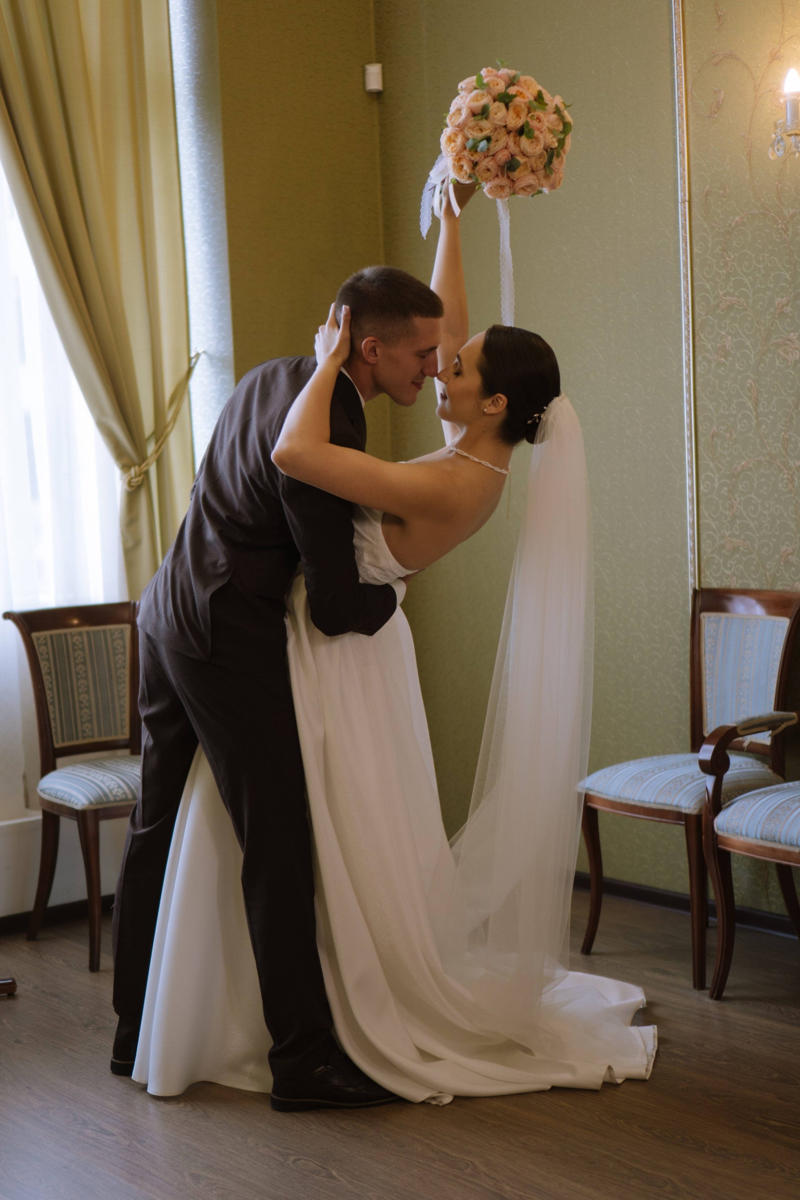 РЕПОРТАЖНАЯ СЬЕМКА В ЗАГСЕ. Профессиональный фотограф, Санкт-Петербург — Виктория Богомолова