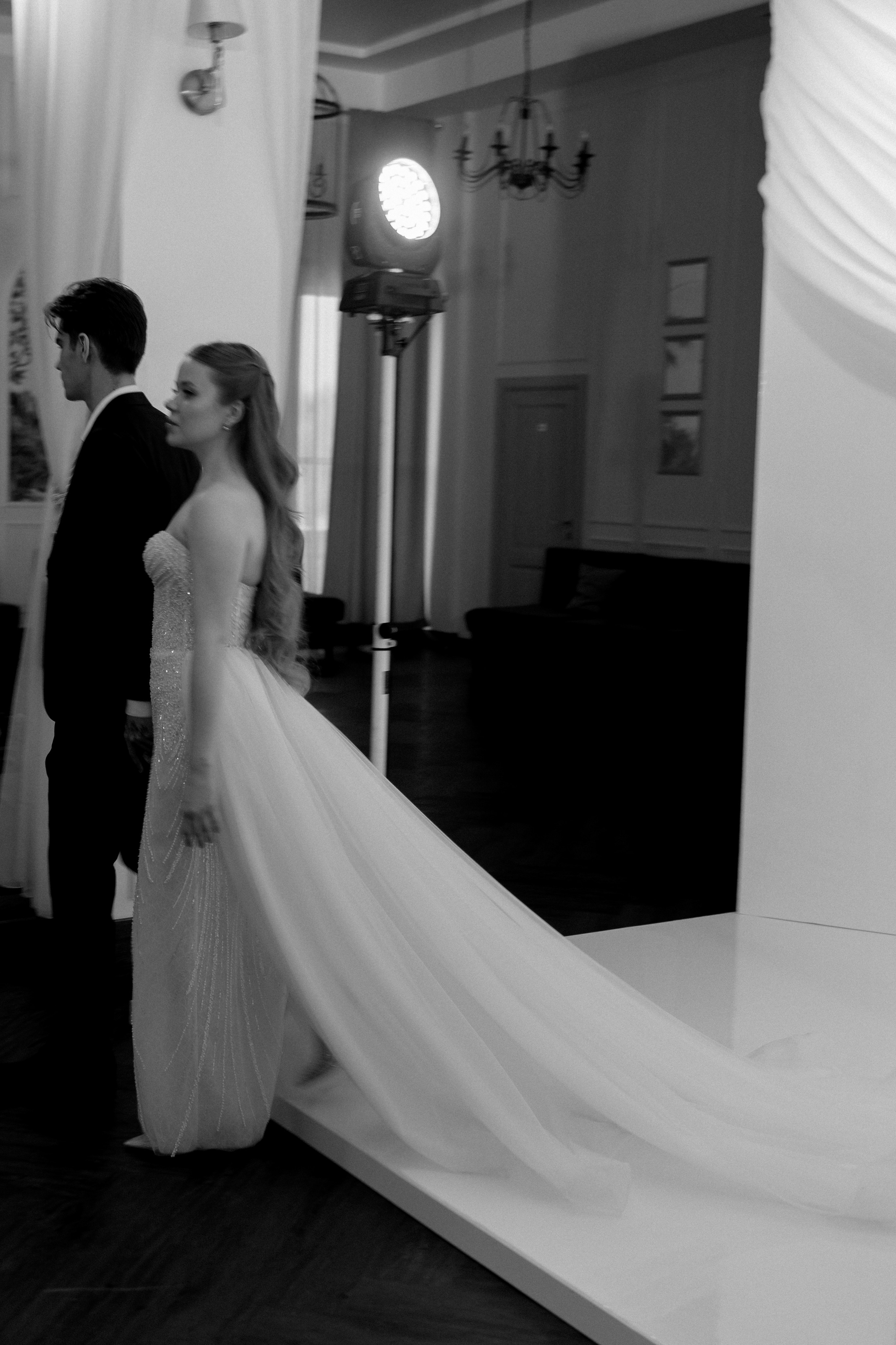 СВАДЕБНАЯ СЬЕМКА СБОРОВ В ОТЕЛЕ И ВЫЕЗД НА ЦЕРЕМОНИЮ (СНЯТО В СИБИРЕ В НИЖНЕВАРТОВСКЕ). Профессиональный фотограф, Санкт-Петербург — Виктория Богомолова