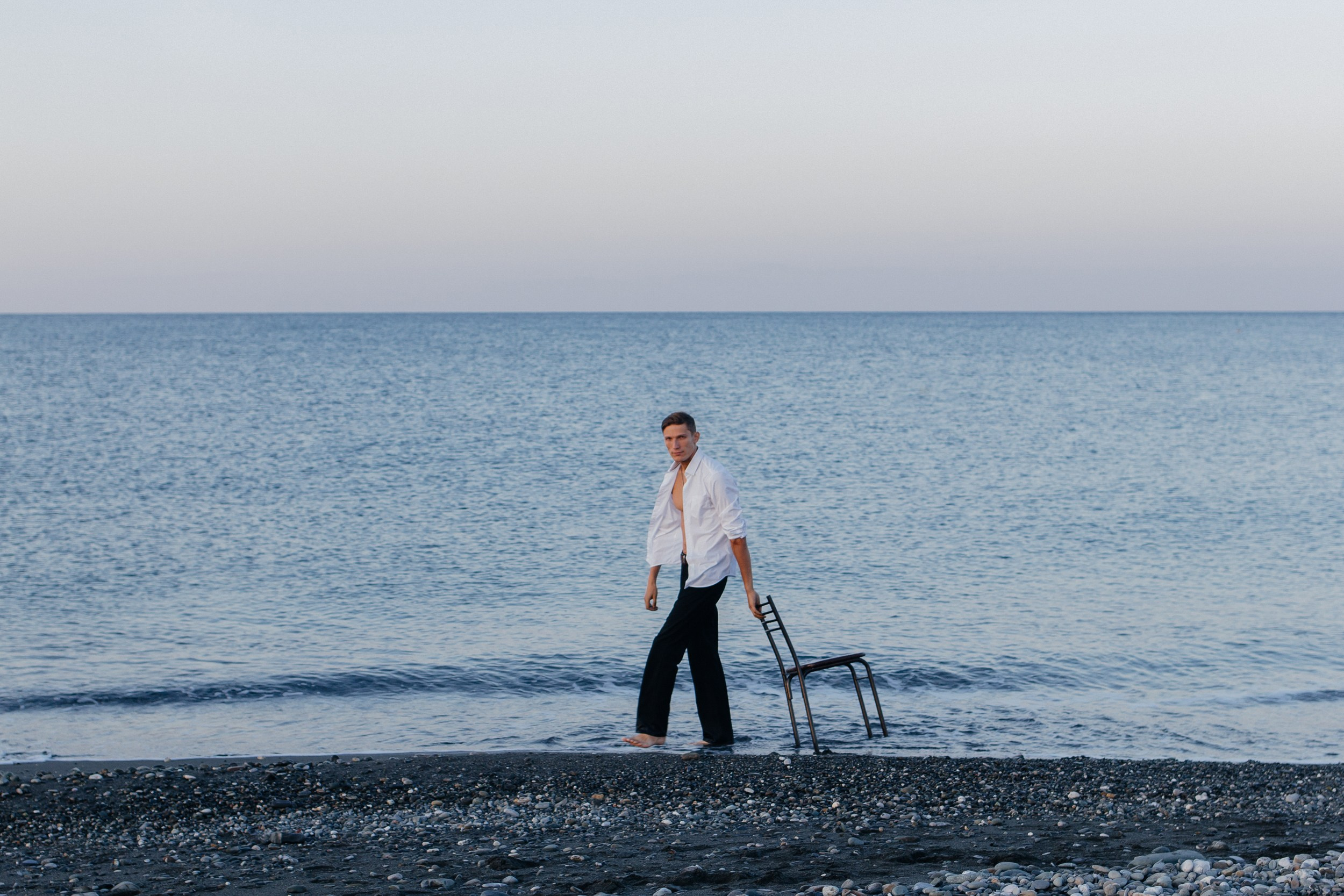 Фотограф для мужской фотосессии на море в Сочи. Фотограф Сочи Адлер. Солькаева Анастасия