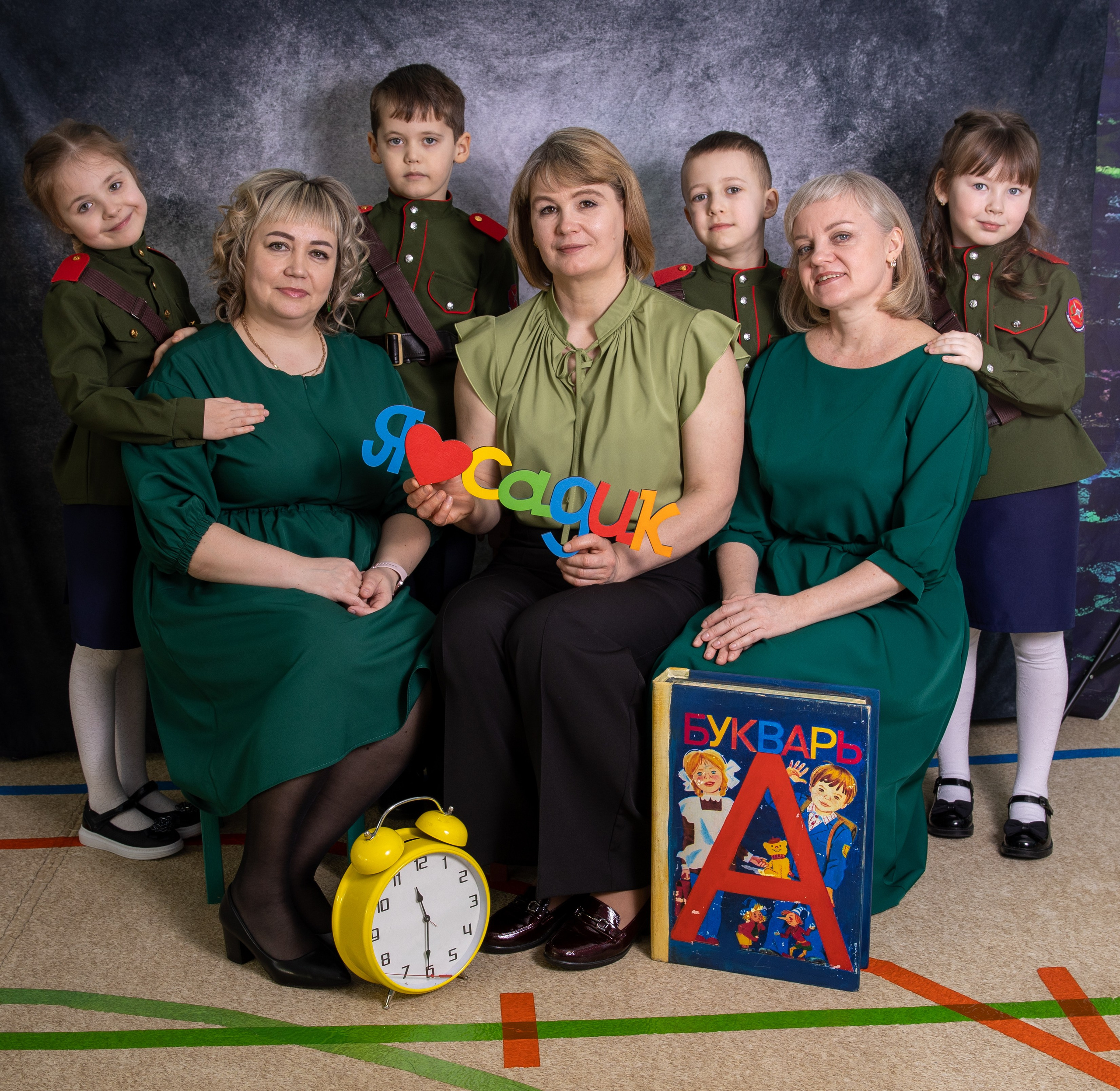 Фоны для фотосессий. Выпускные альбомы на заказ Нягань (фотокнигиназаказнягань)