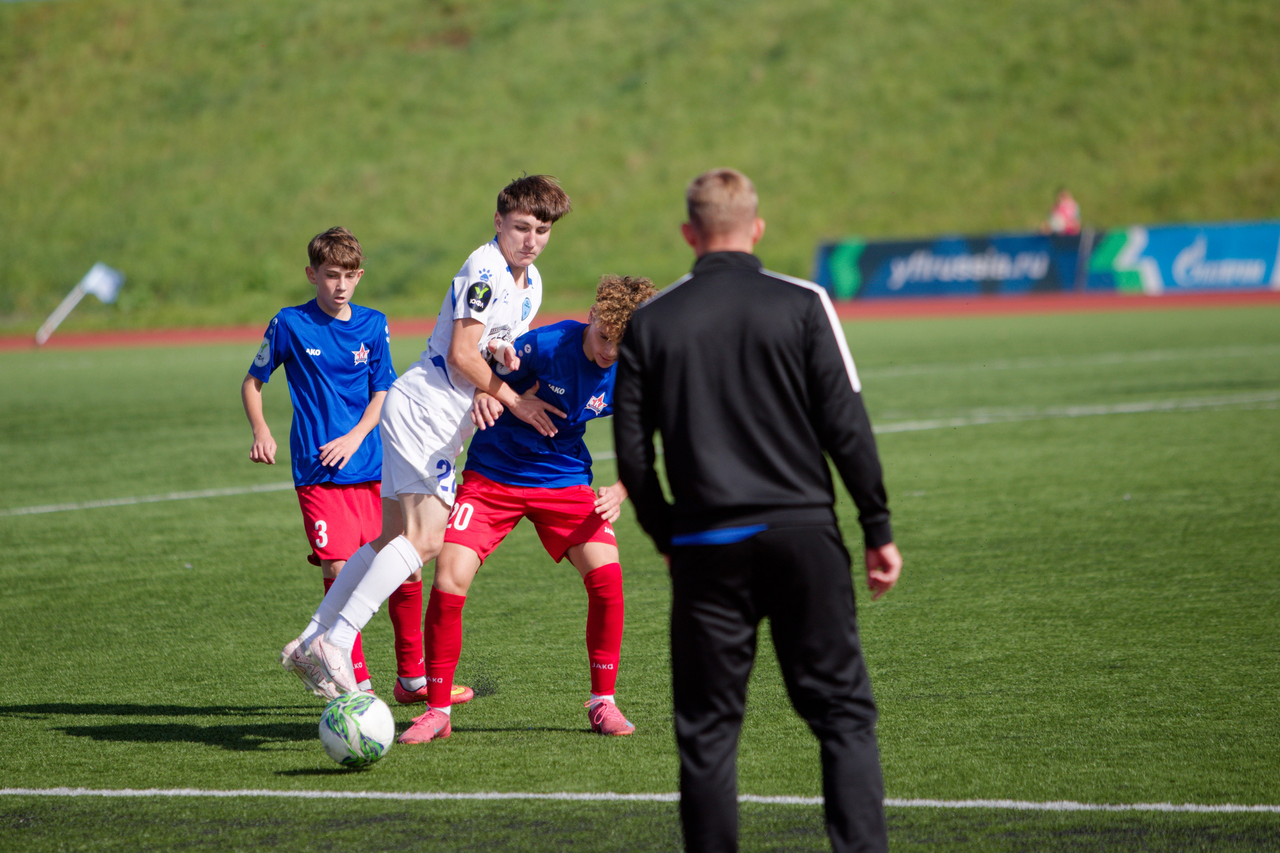 Матч ЮФЛ Сахалин-Хабаровск (U-16). Кутузов Евгений Фотограф в Южно-Сахалинске