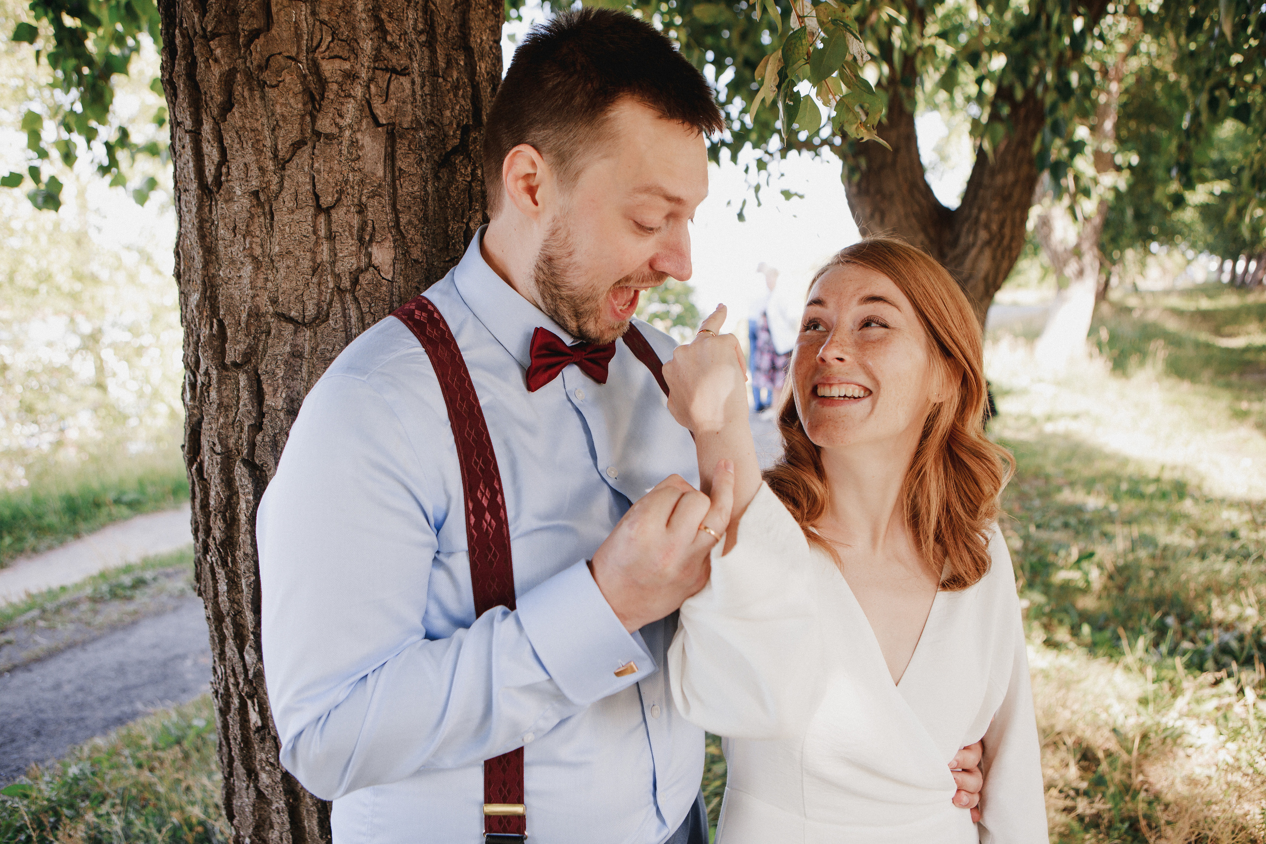 Свадебная съемка на набережной, летняя свадьба. Свадебный и портретный фотограф в Архангельске Илья Труфанов