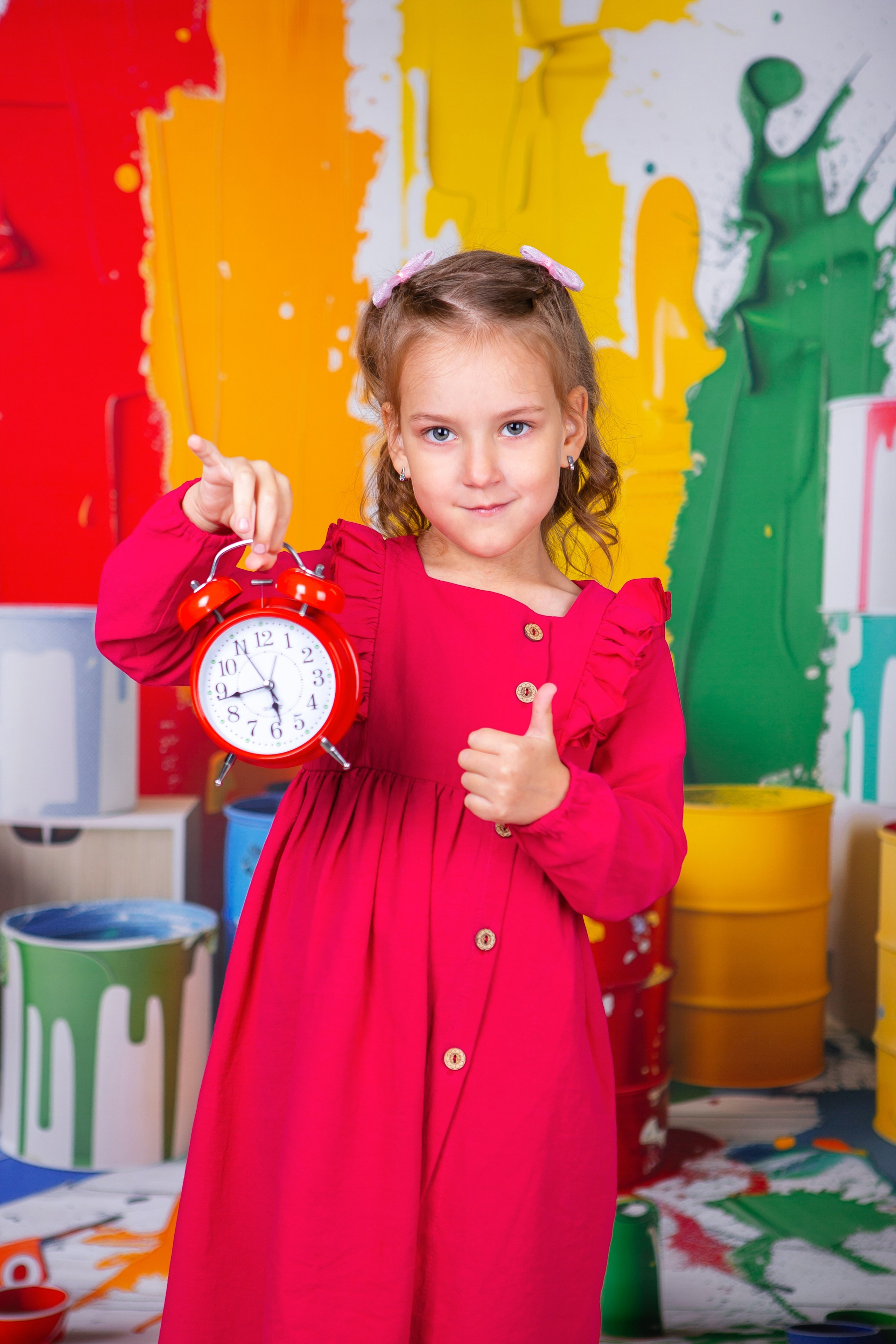 Фон «Краски». Фото дети. Выпускные альбомы Нижний Тагил